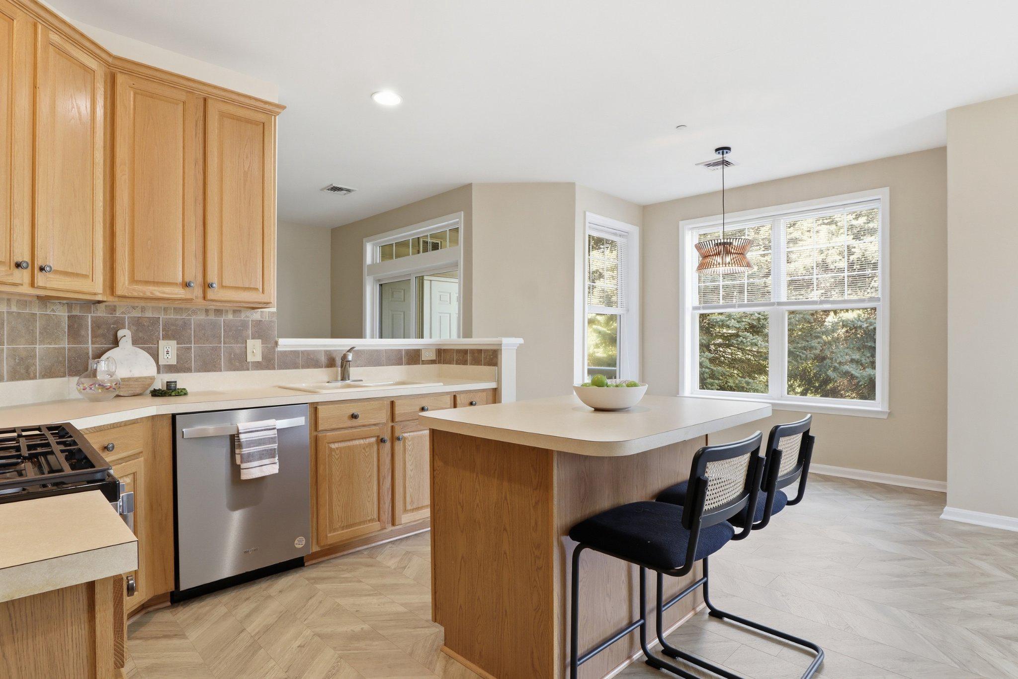 GREENLEIGH AT REGENT'S GLEN - Residential