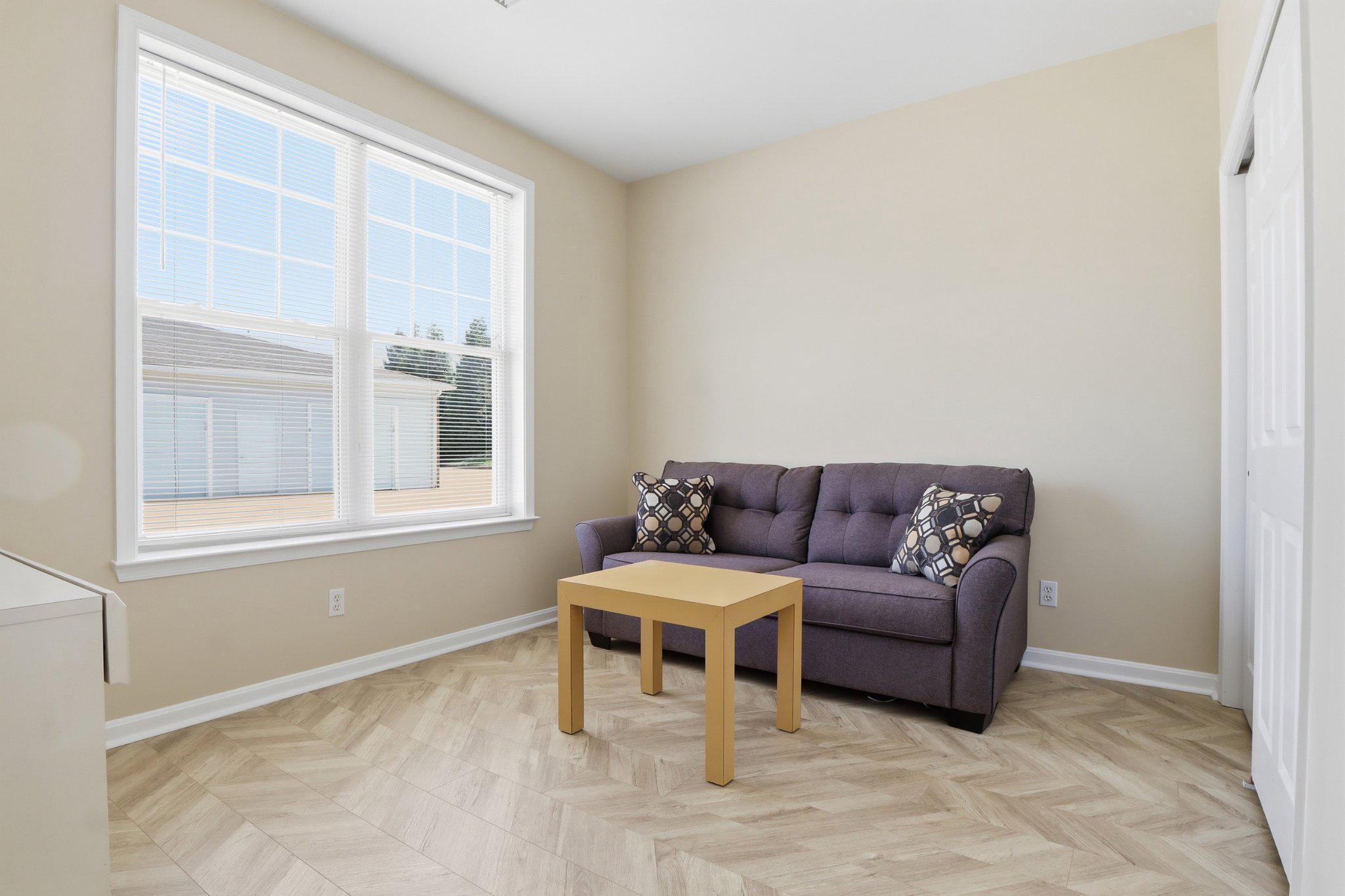 GREENLEIGH AT REGENT'S GLEN - Residential