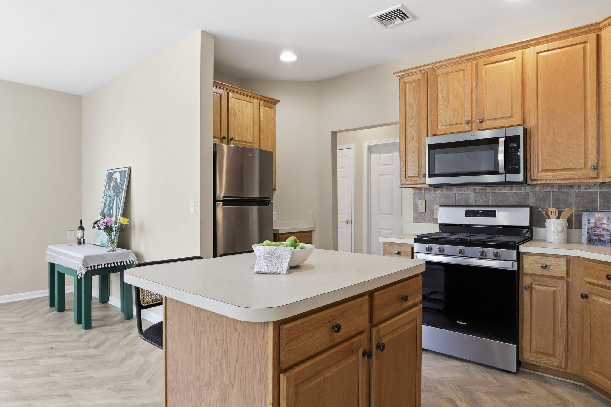 GREENLEIGH AT REGENT'S GLEN - Residential