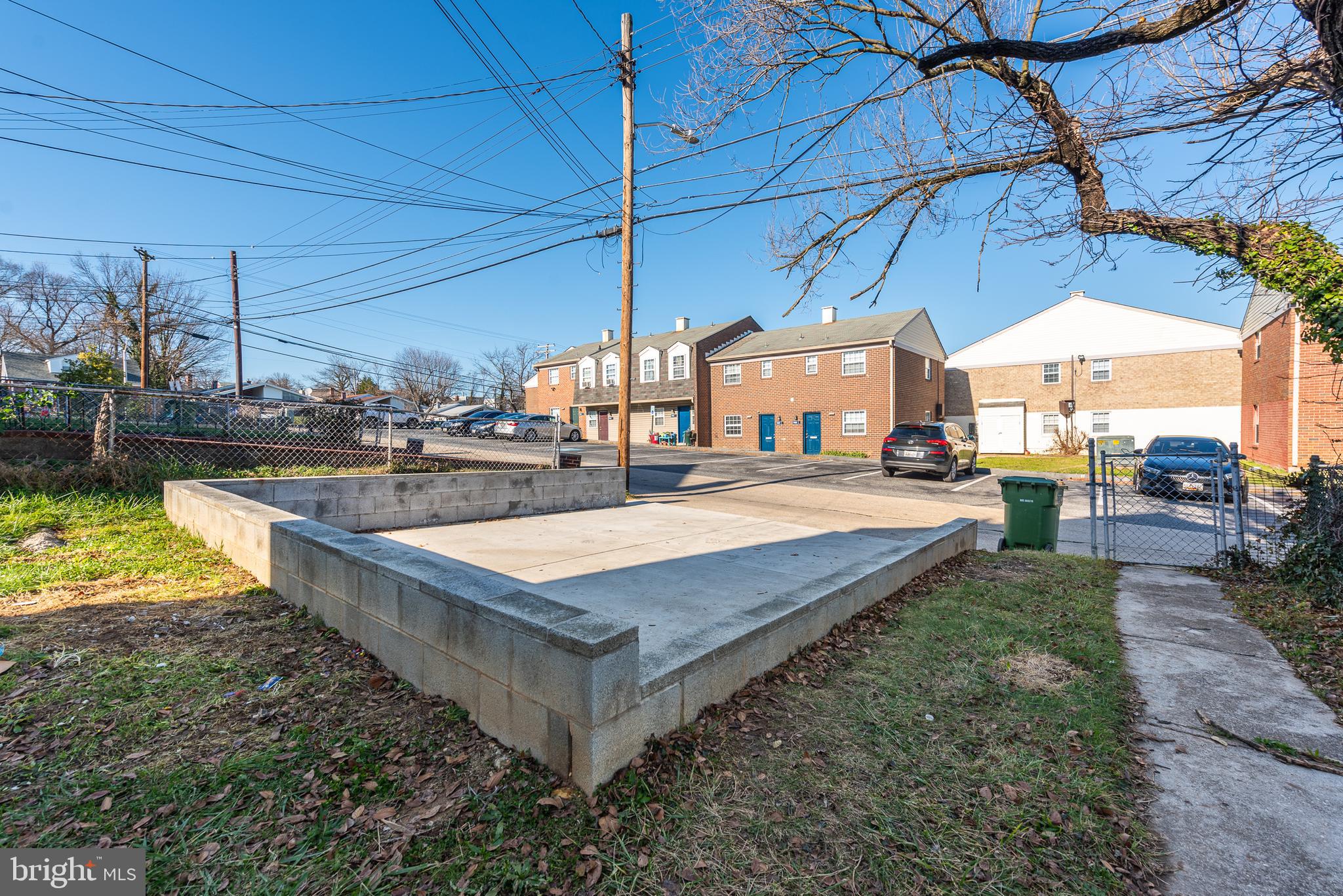 NEW NORTHWOOD - Residential