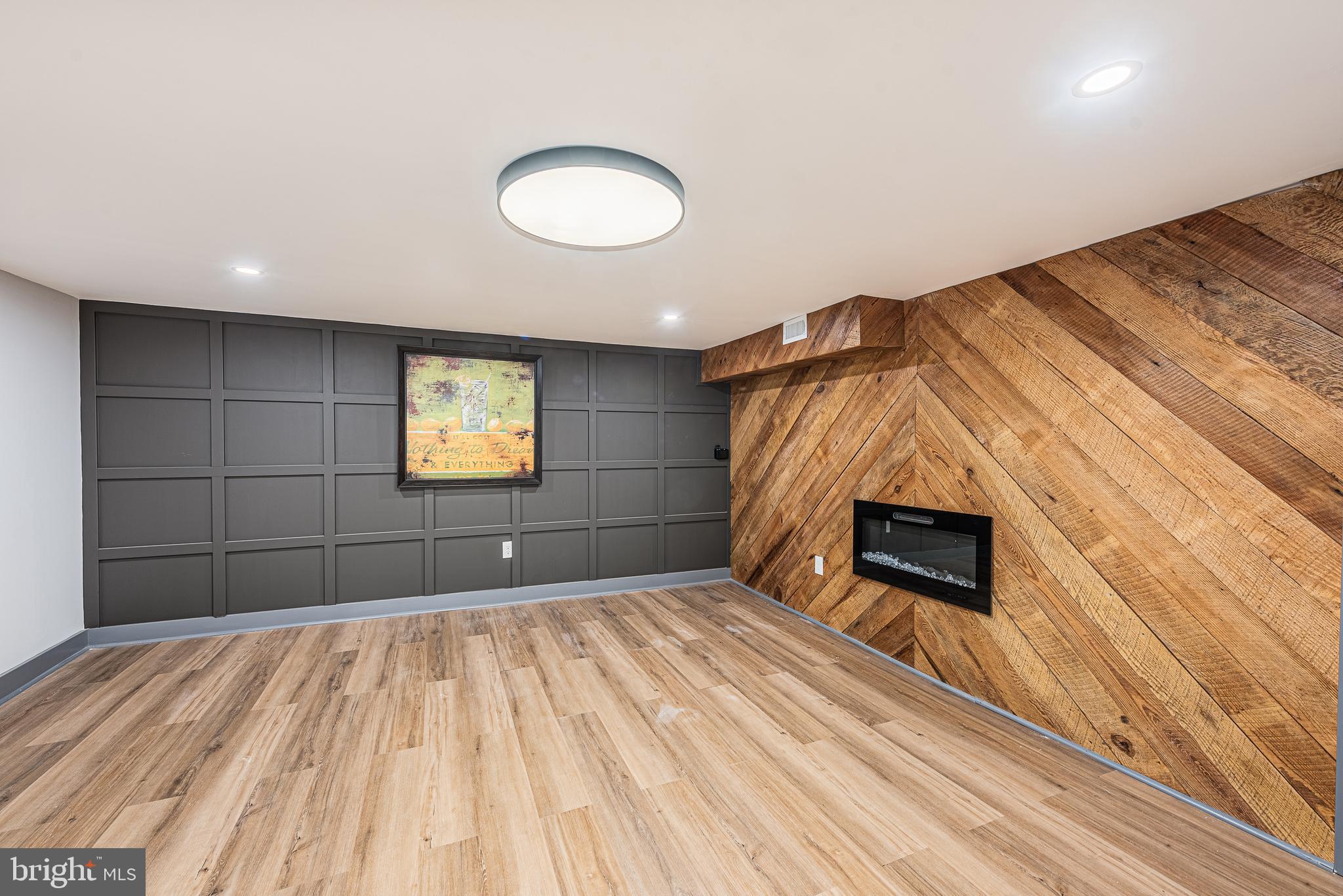 NEW NORTHWOOD - Residential