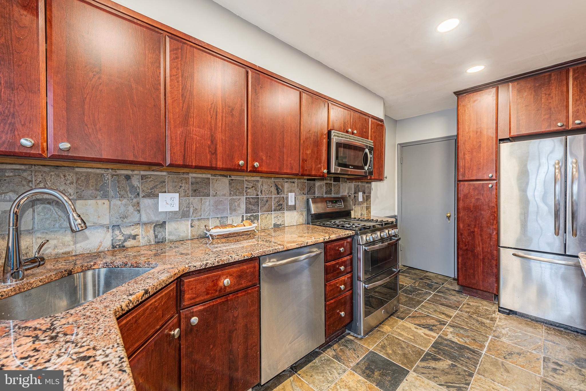 NEW NORTHWOOD - Residential