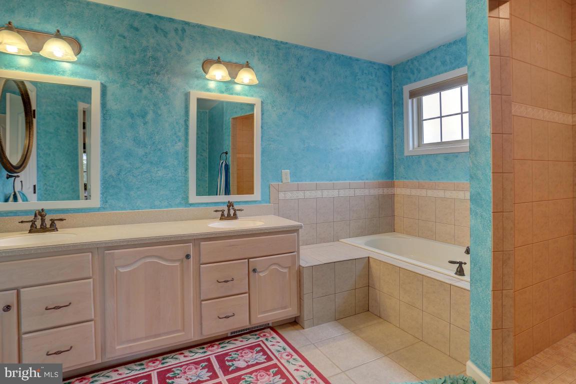 BROOKSHIRE - Residential