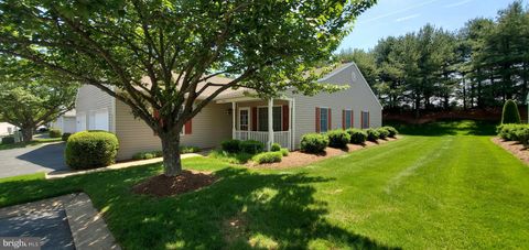 4049 WOODSPRING LANE 4049 YORK PA 17402