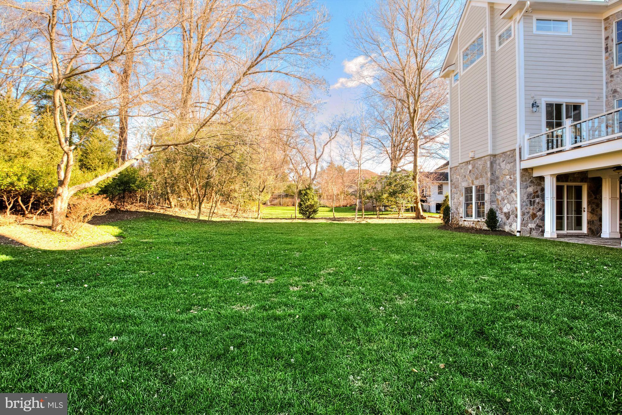 RIVER OAKS - Residential