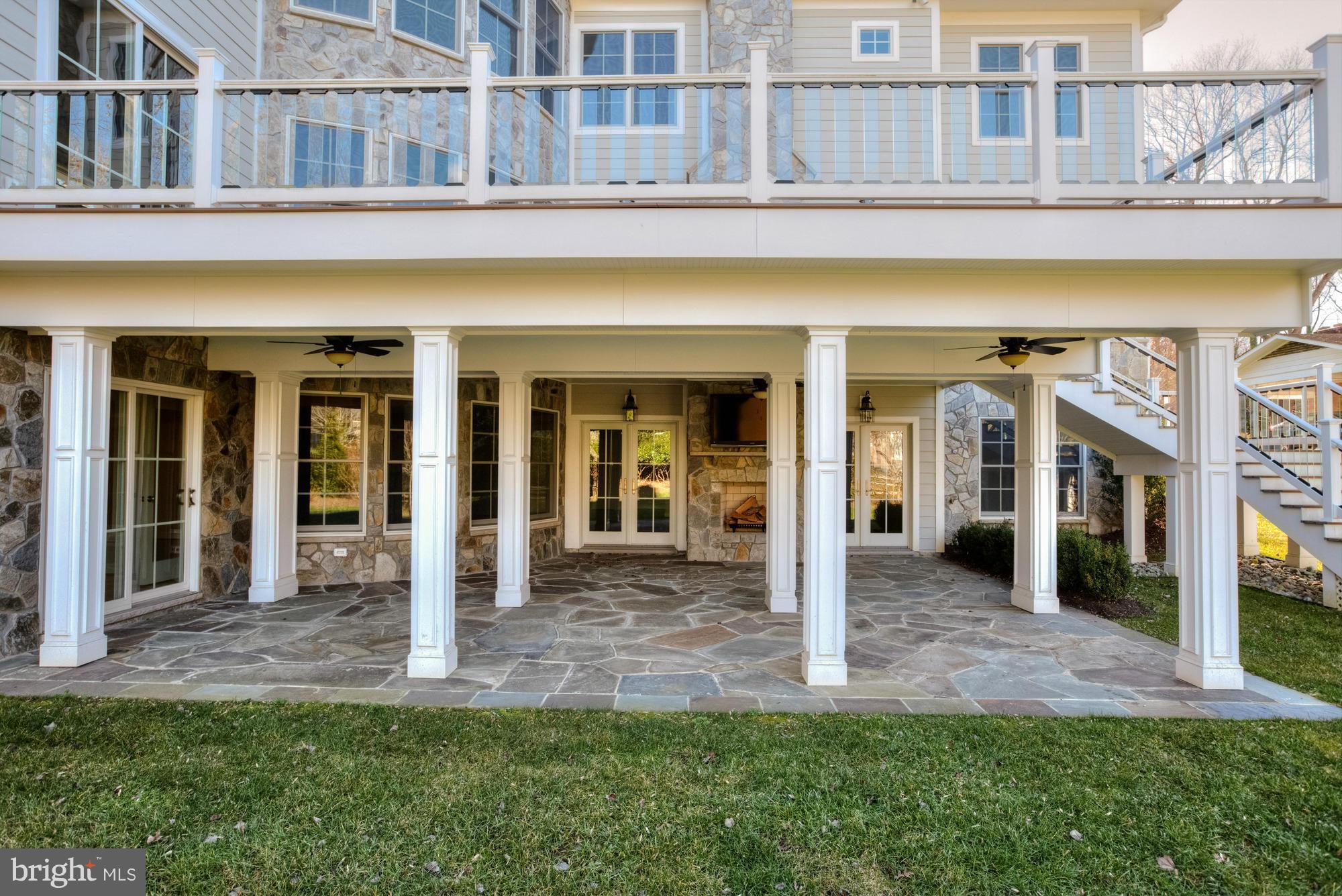 RIVER OAKS - Residential