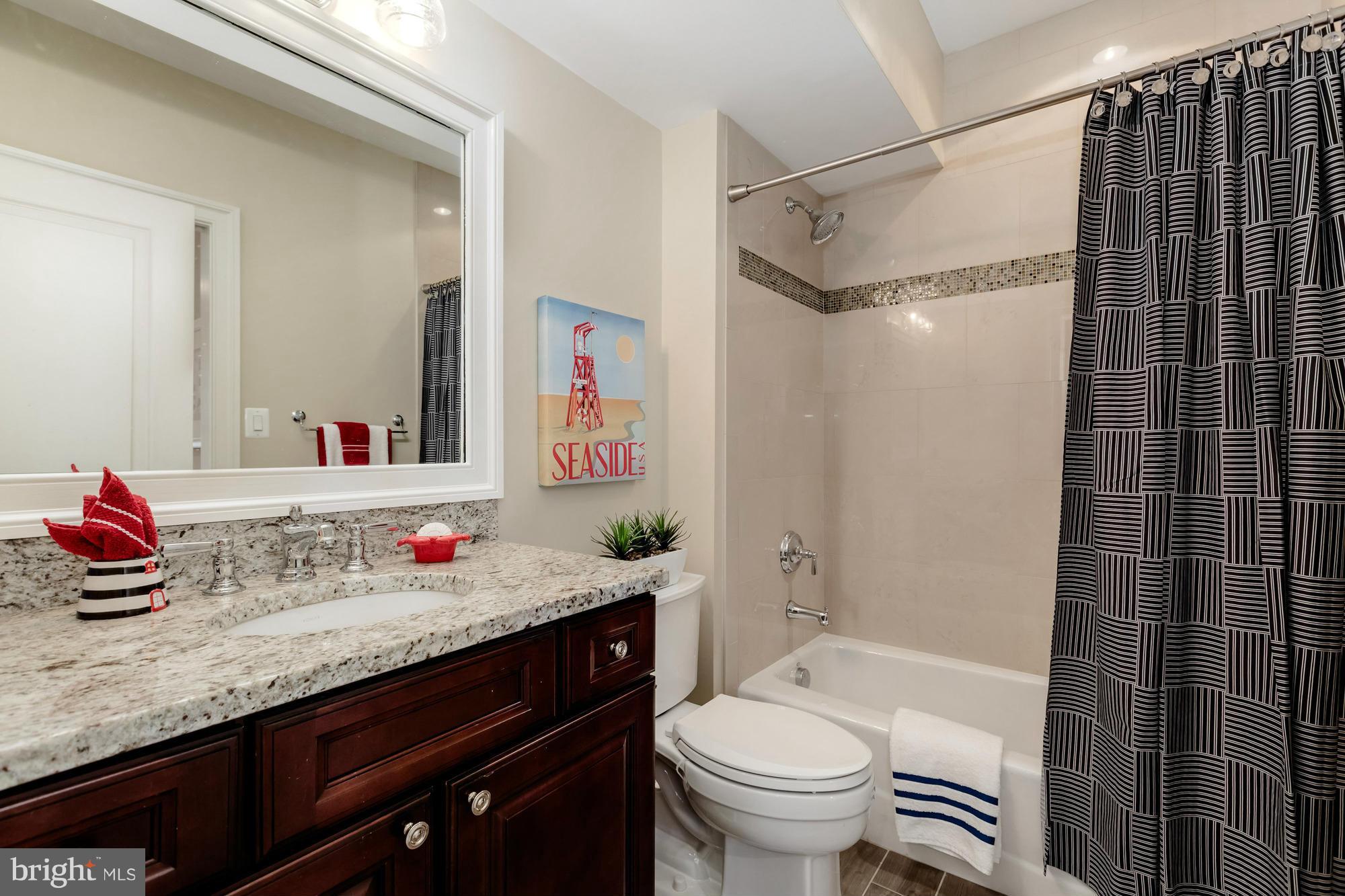 RIVER OAKS - Residential