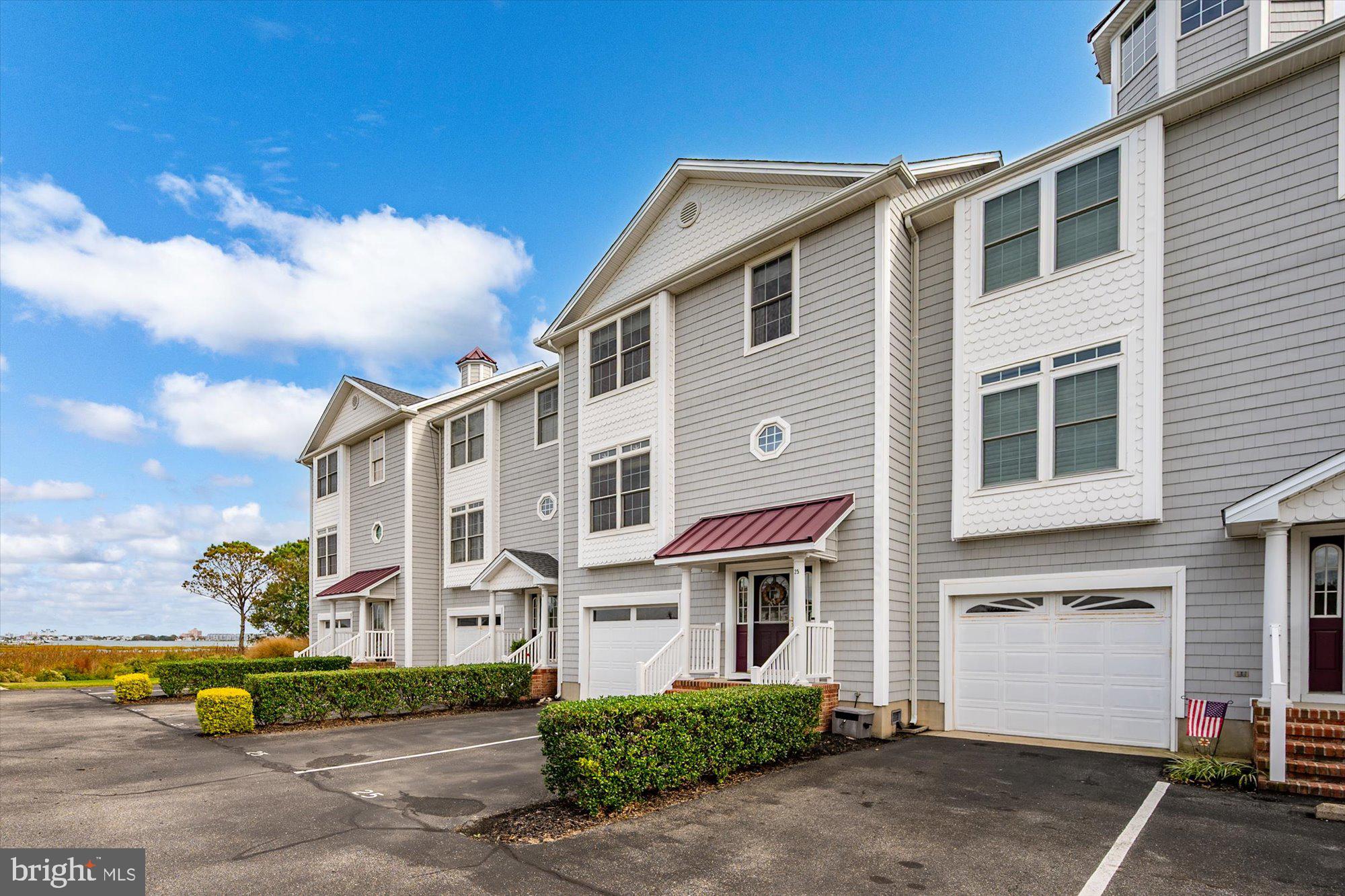10050 GOLF COURSE ROAD 25