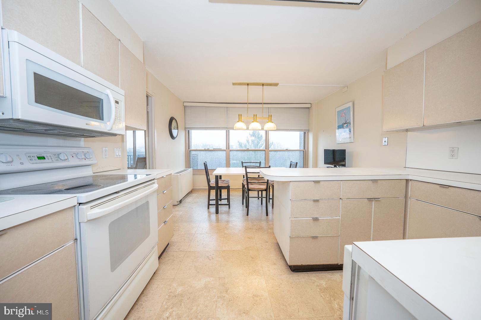 GREEN HILL - Residential