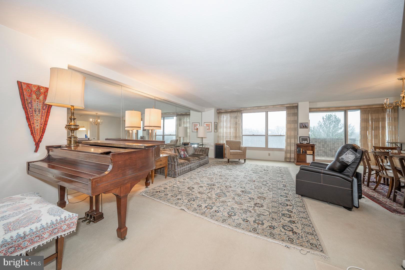 GREEN HILL - Residential