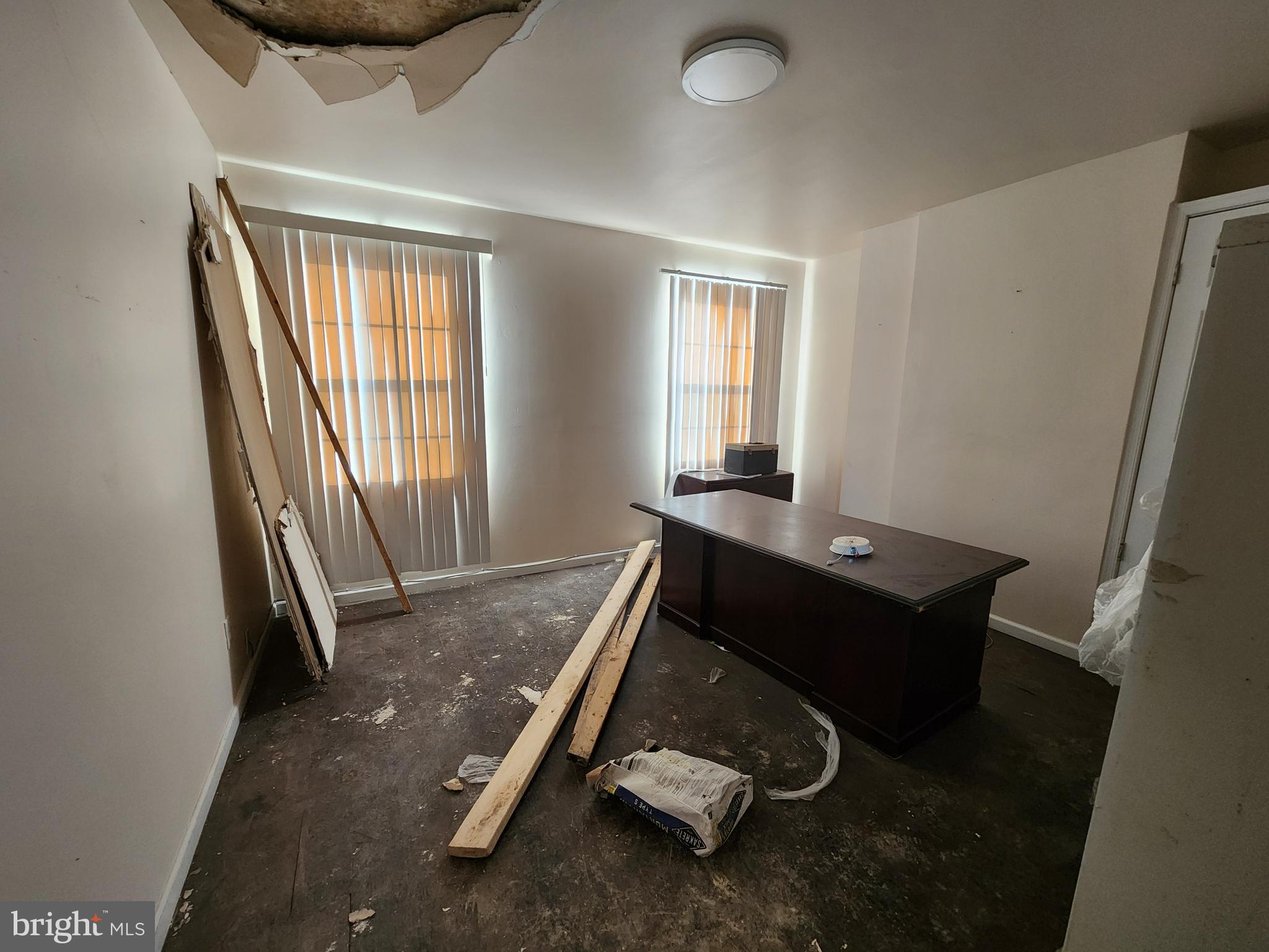 SANDTOWN-WINCHESTER - Residential