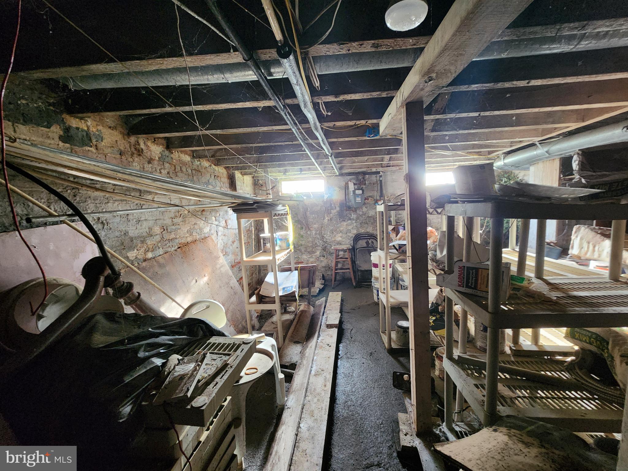 SANDTOWN-WINCHESTER - Residential