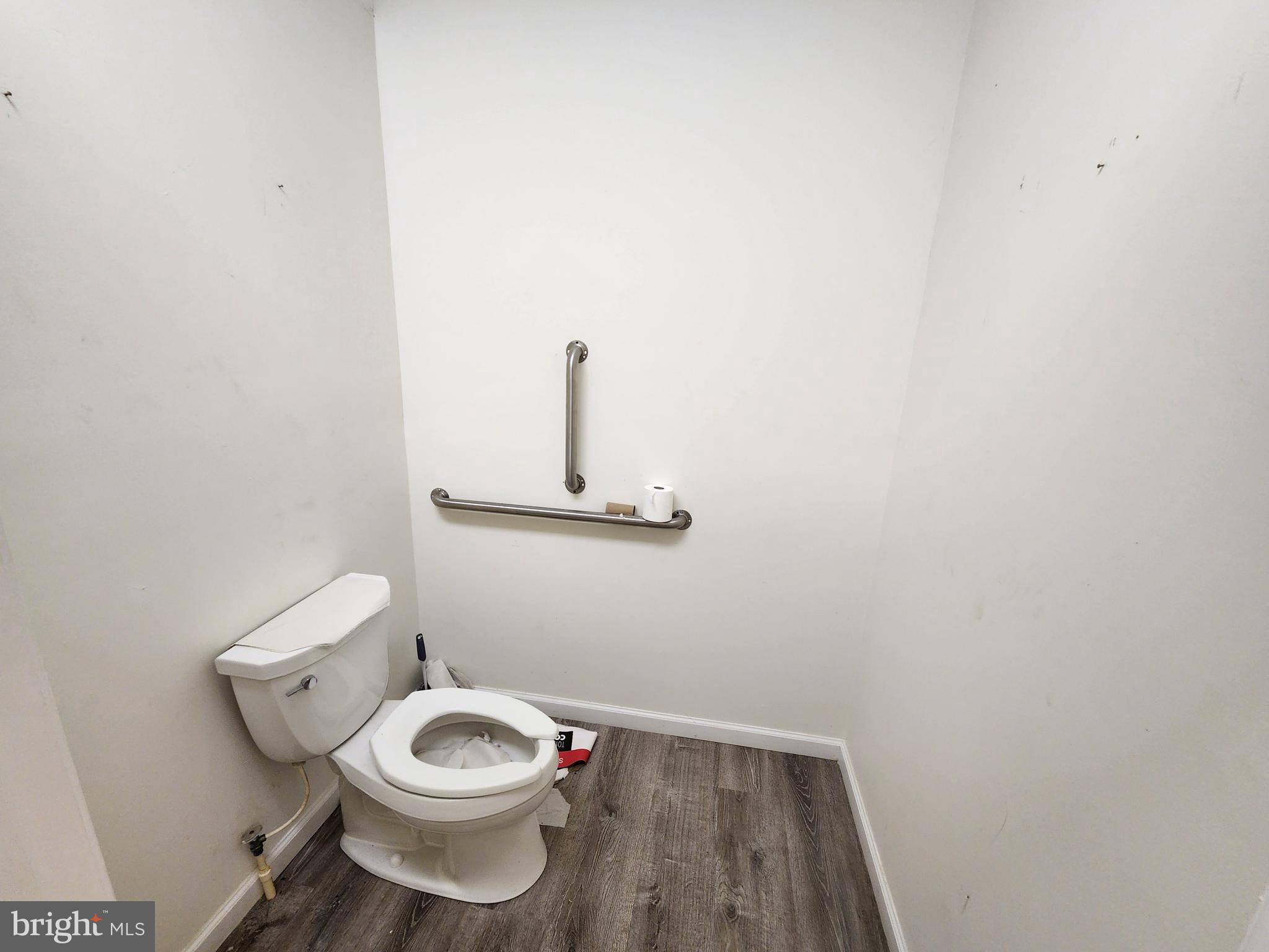 SANDTOWN-WINCHESTER - Residential