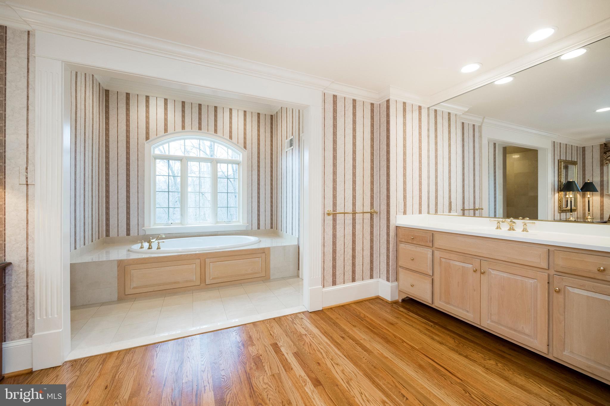 BROOKE FARM - Residential