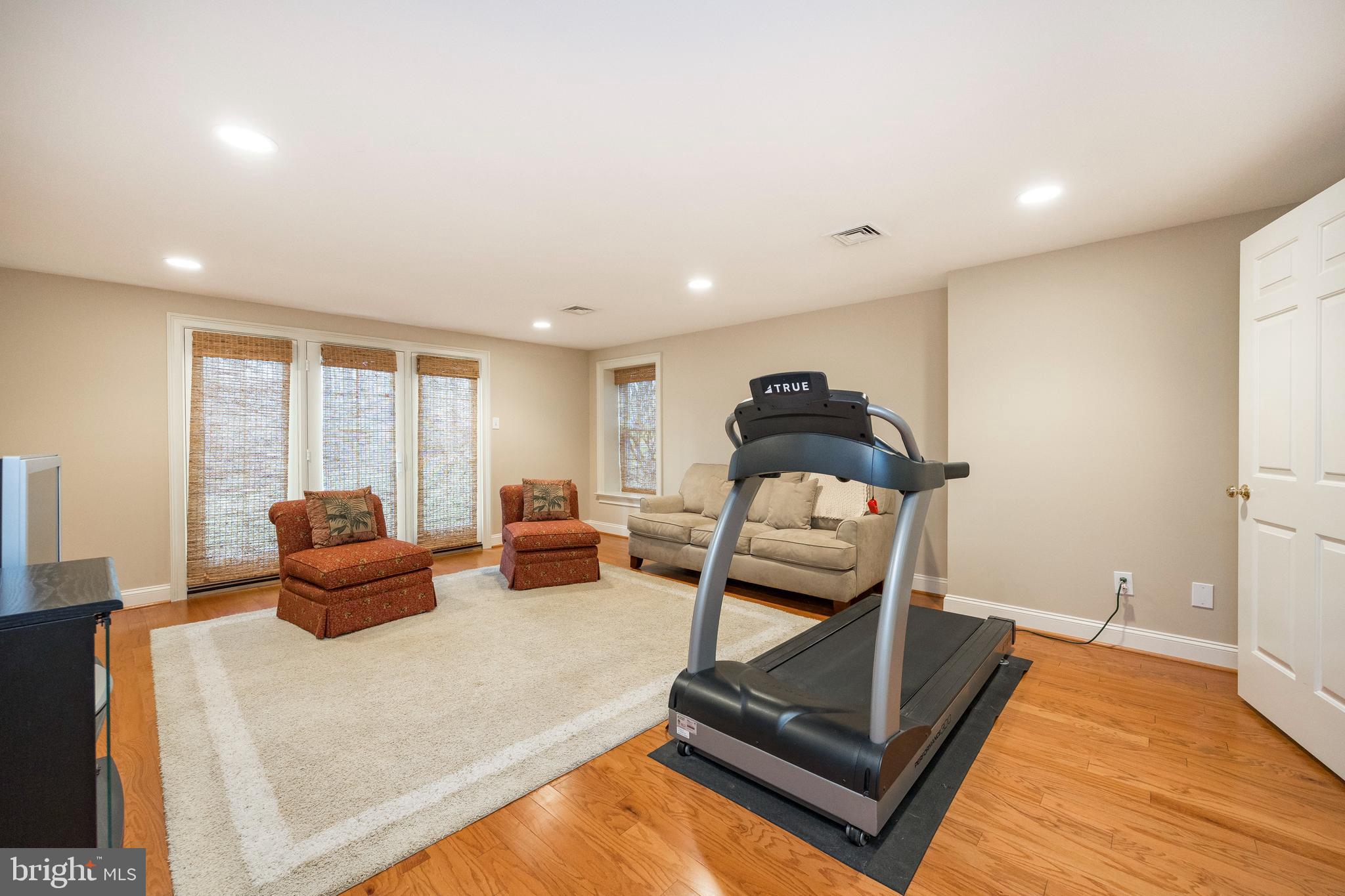 BROOKE FARM - Residential