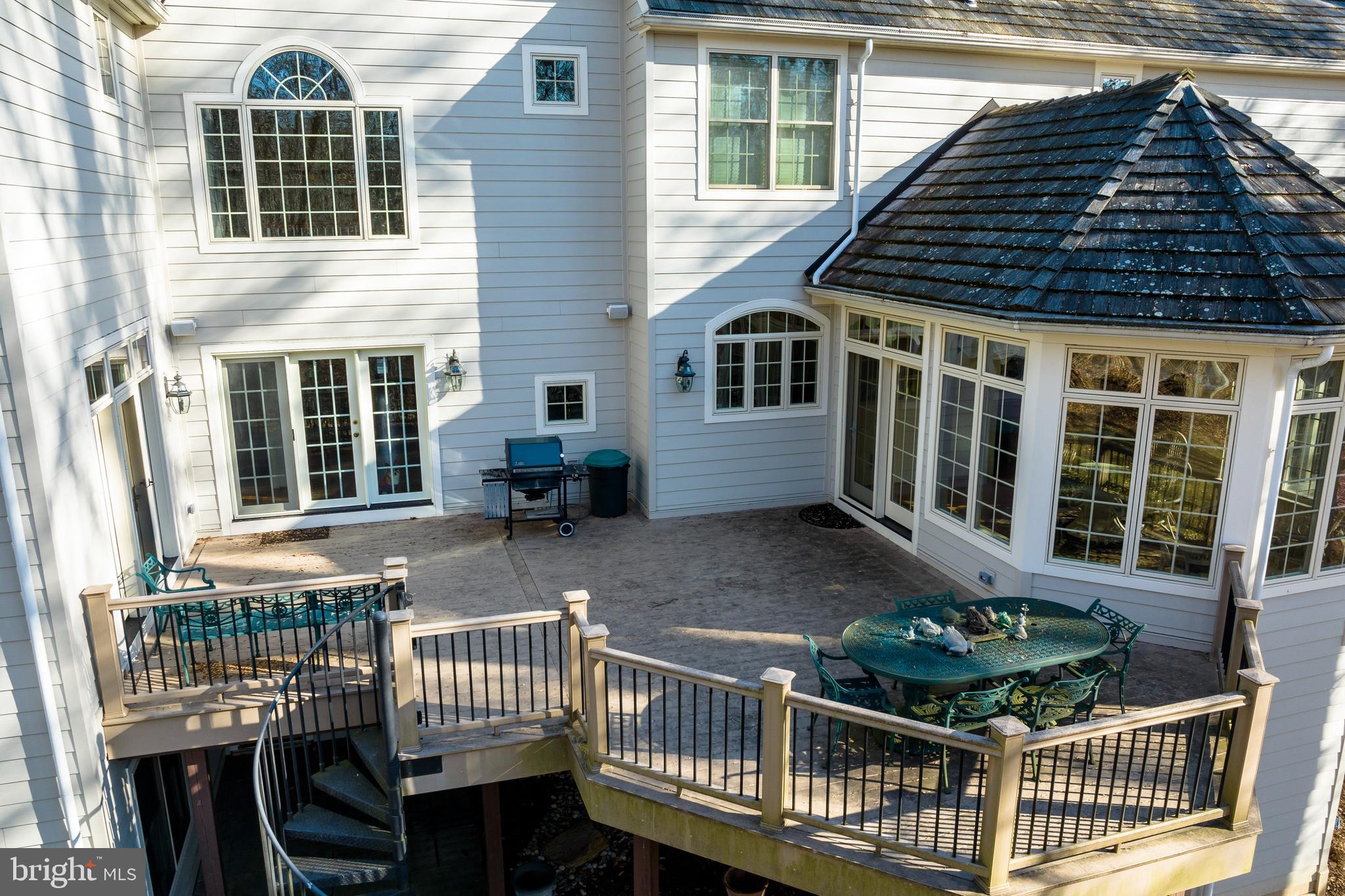 BROOKE FARM - Residential