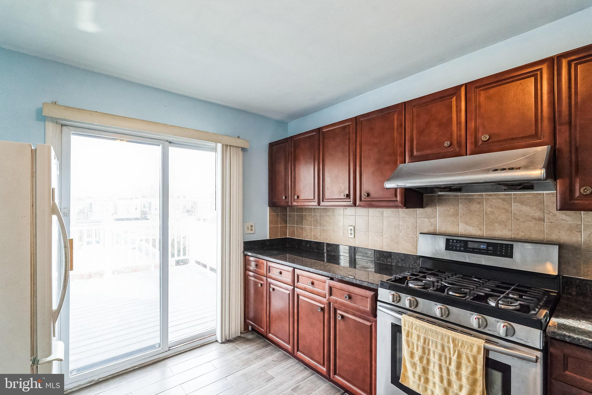 PORT RICHMOND - Residential Income