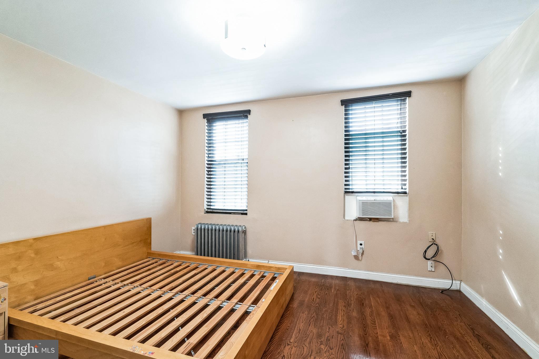 PORT RICHMOND - Residential Income