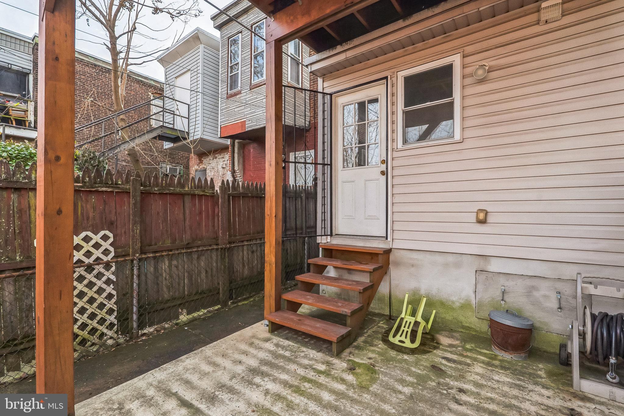 PORT RICHMOND - Residential Income