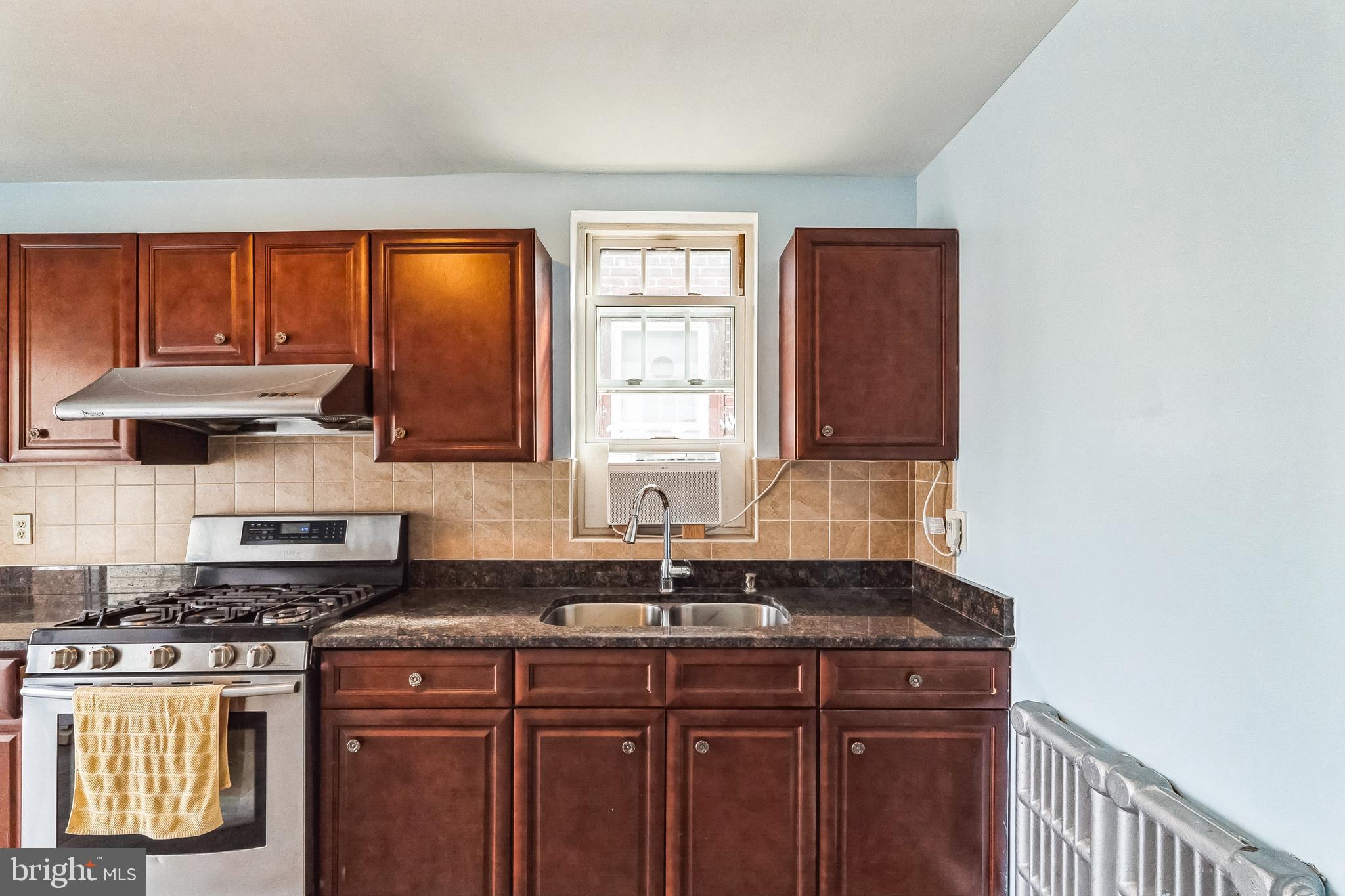 PORT RICHMOND - Residential Income