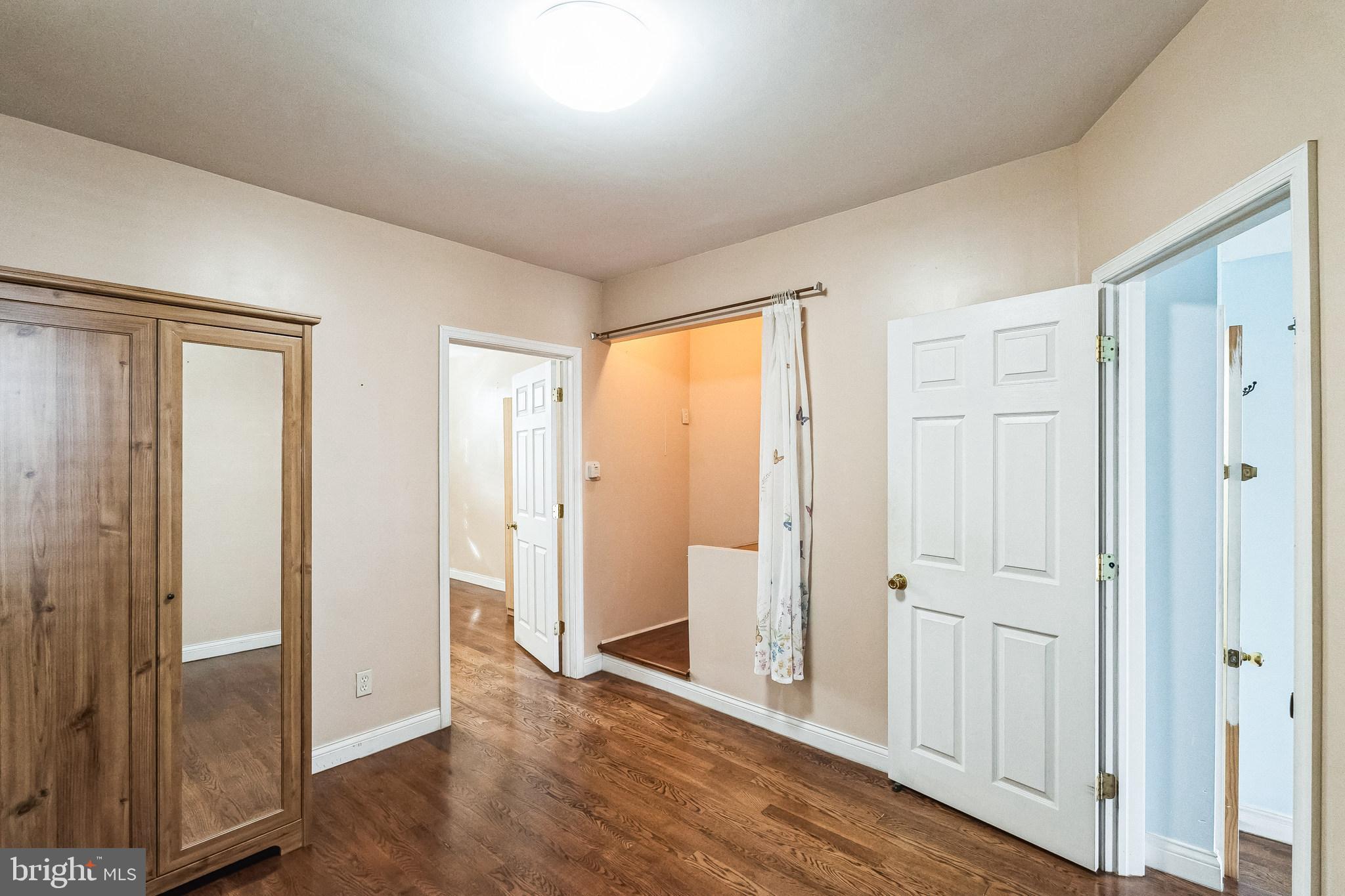 PORT RICHMOND - Residential Income