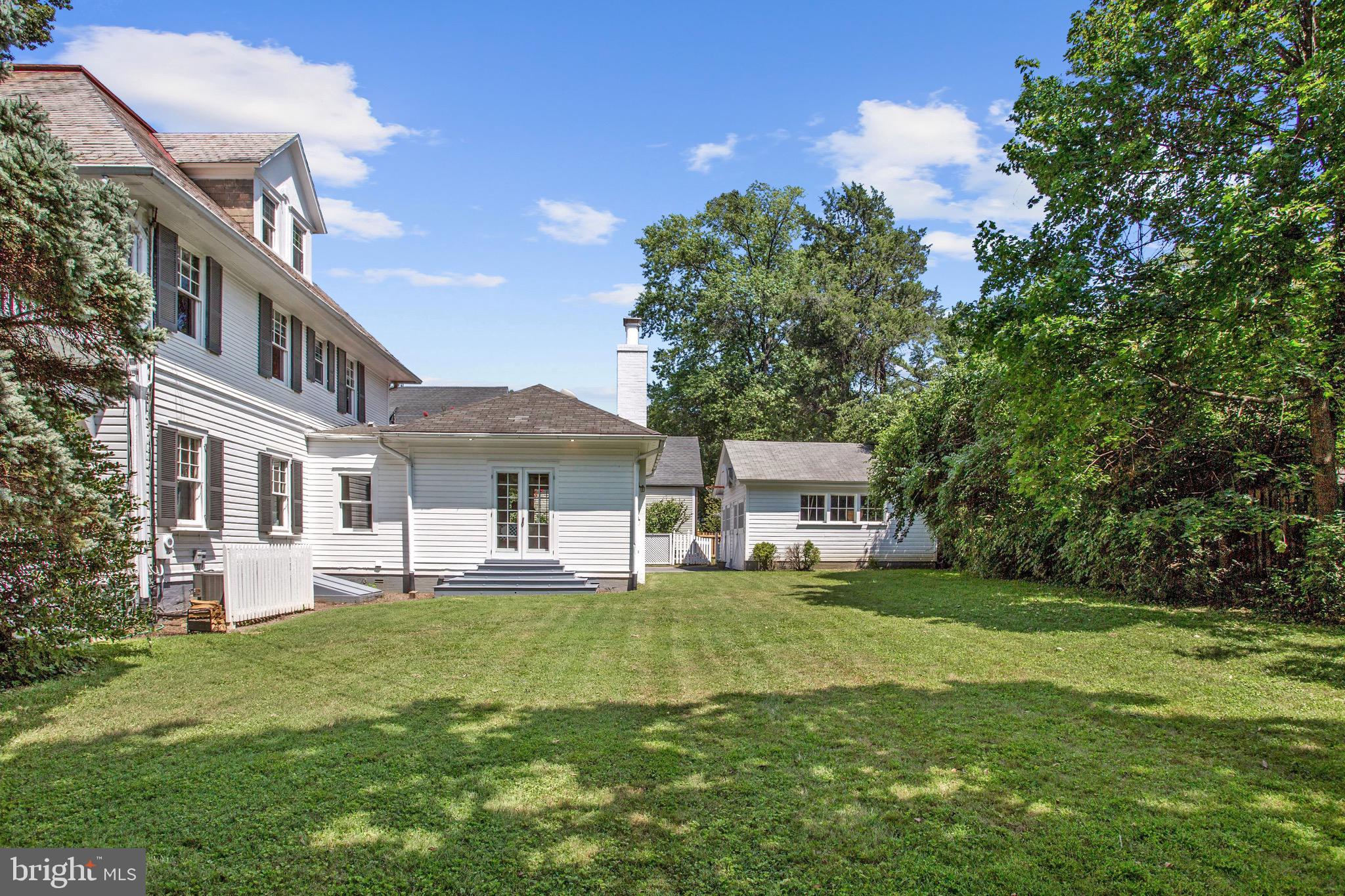 CHEVY CHASE VILLAGE - Residential