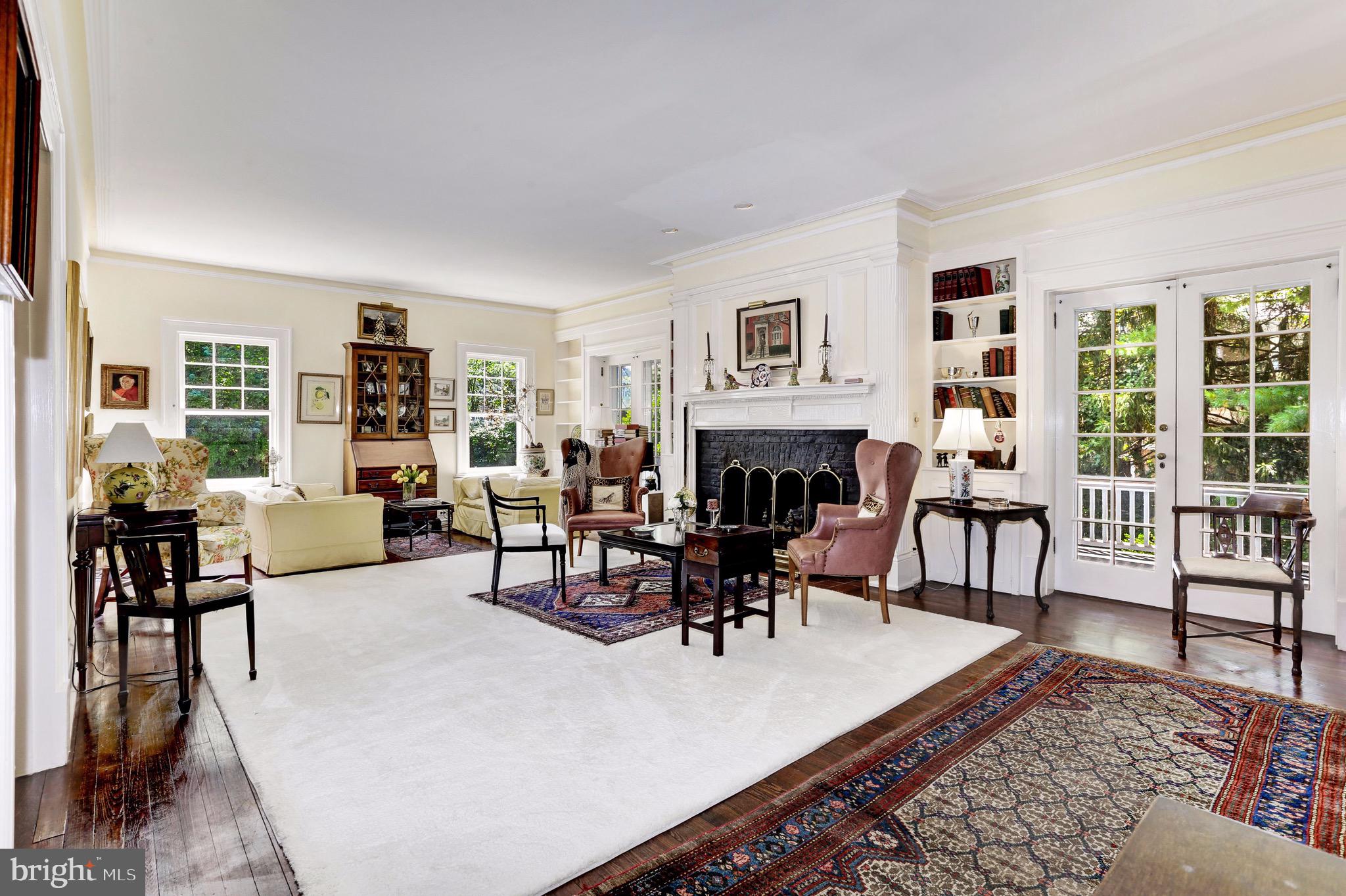 CHEVY CHASE VILLAGE - Residential