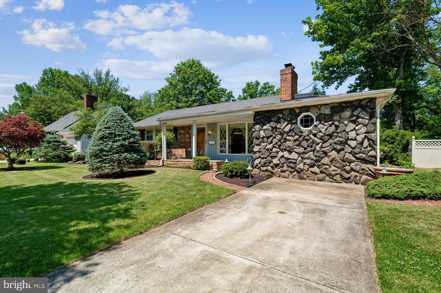 NEW CARROLLTON - Residential