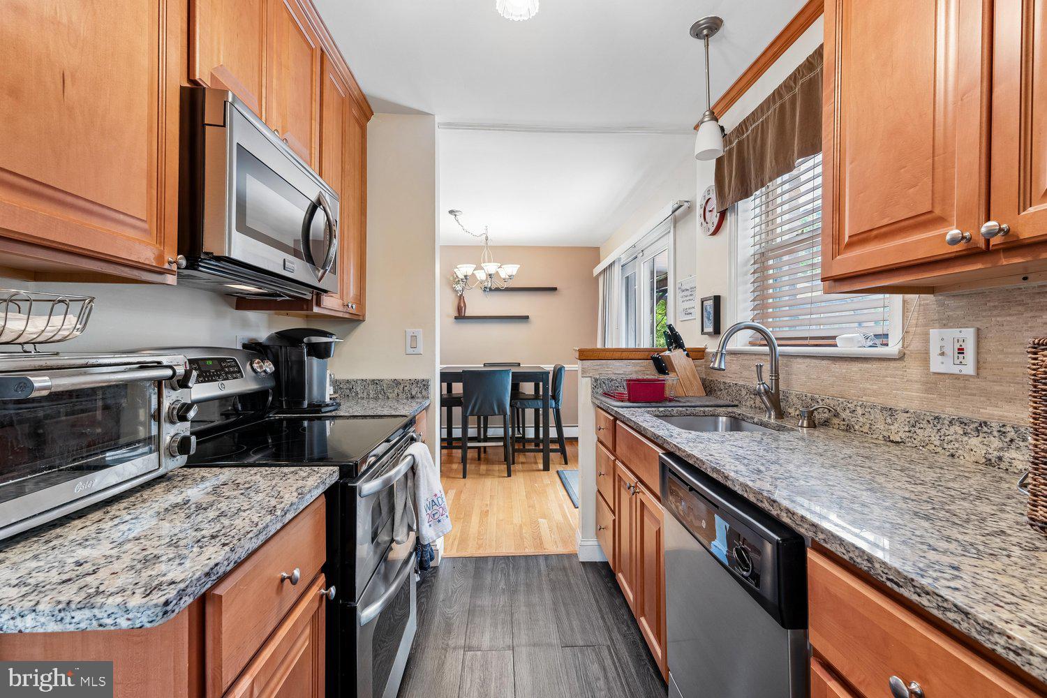 NEW CARROLLTON - Residential