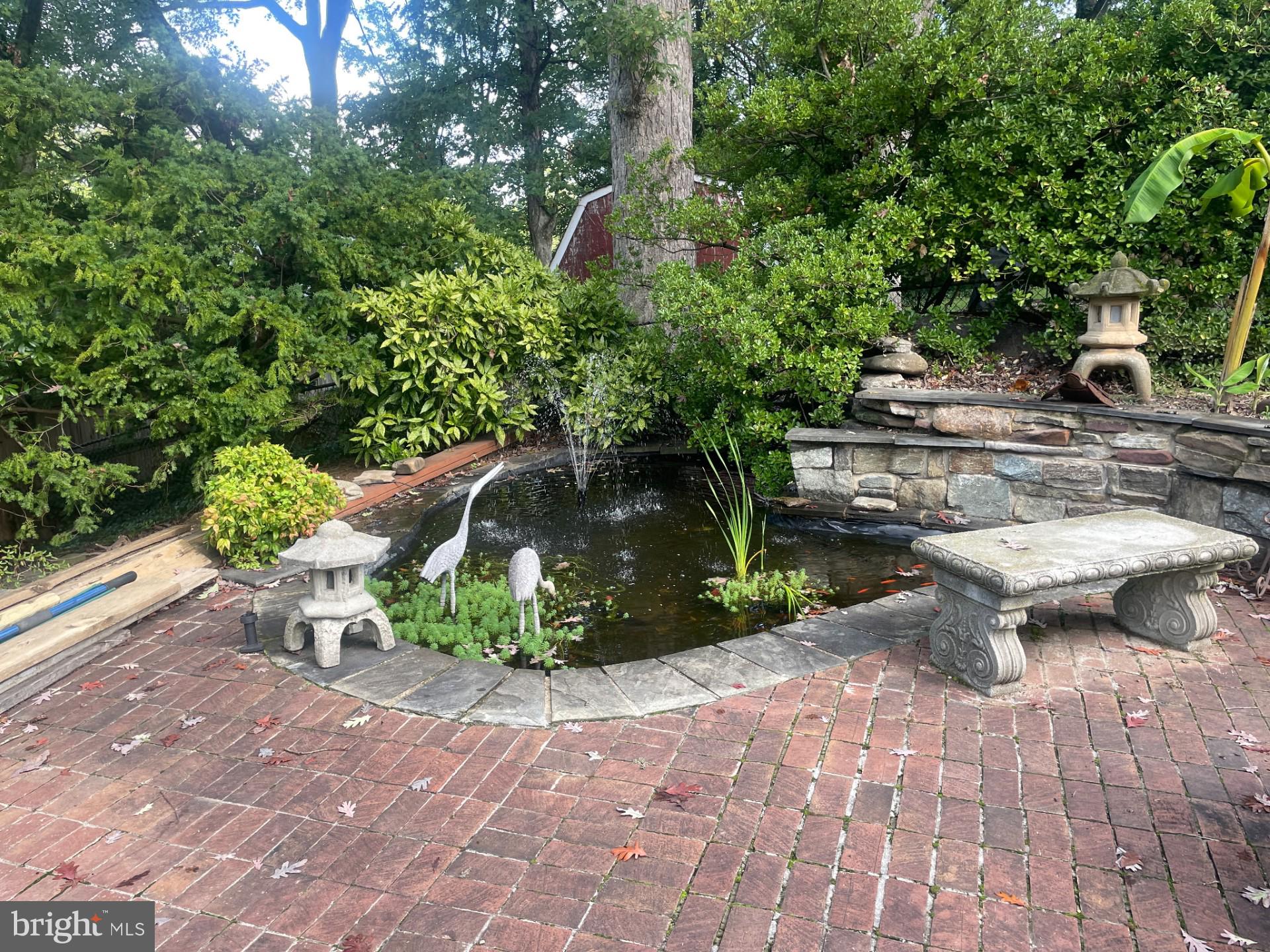 NEW CARROLLTON - Residential