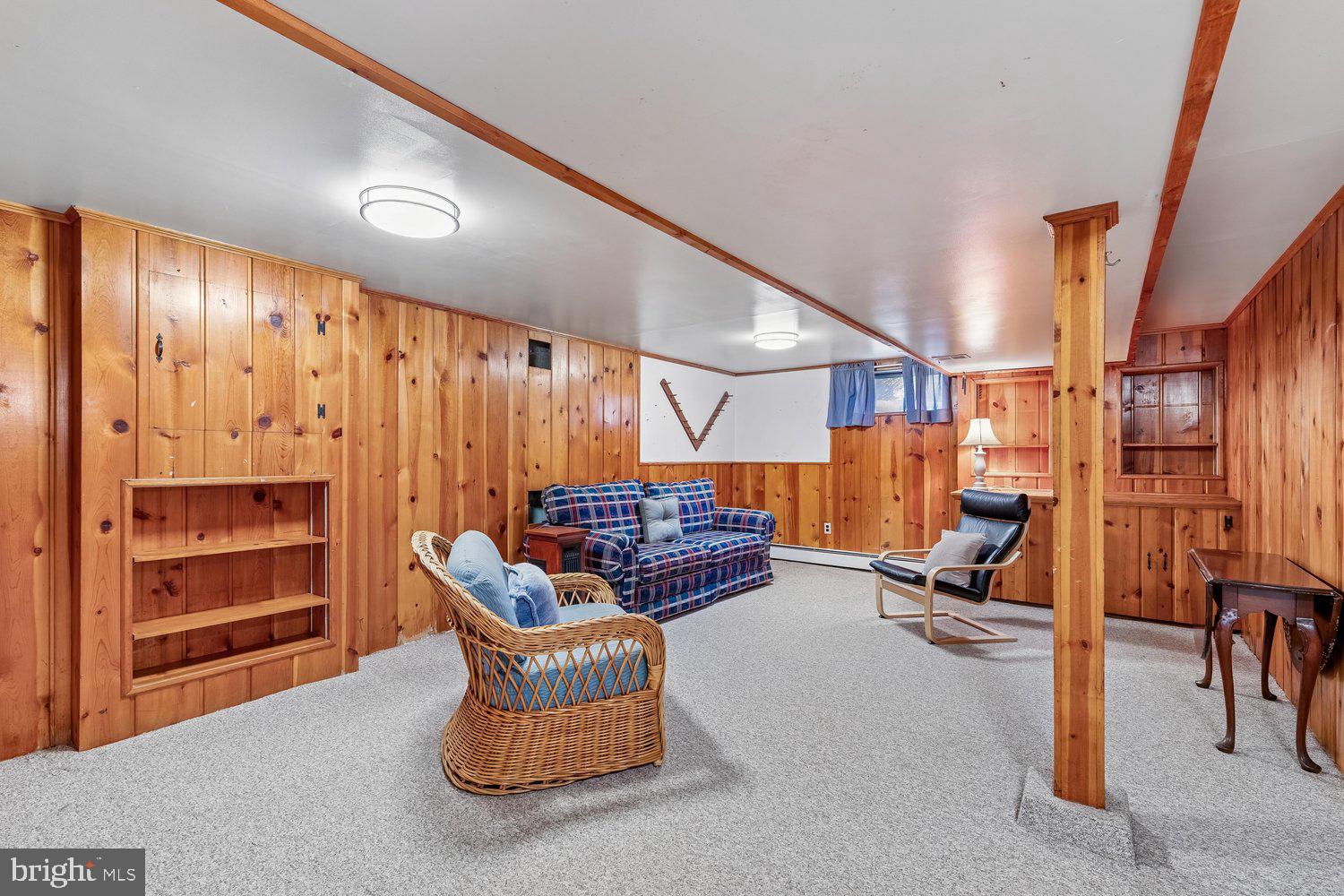NEW CARROLLTON - Residential