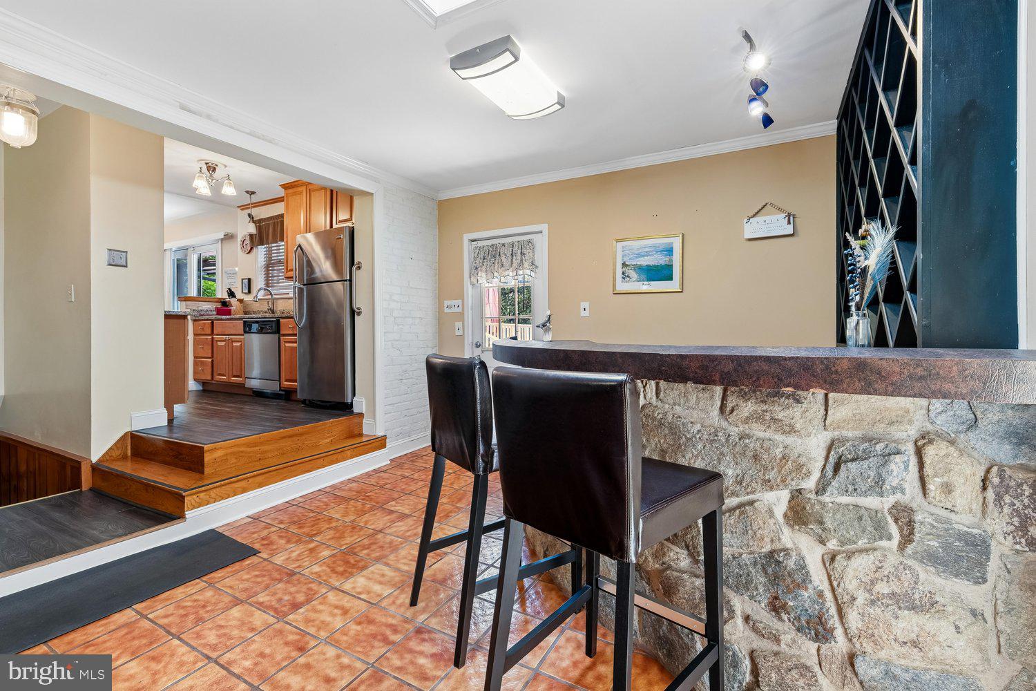 NEW CARROLLTON - Residential