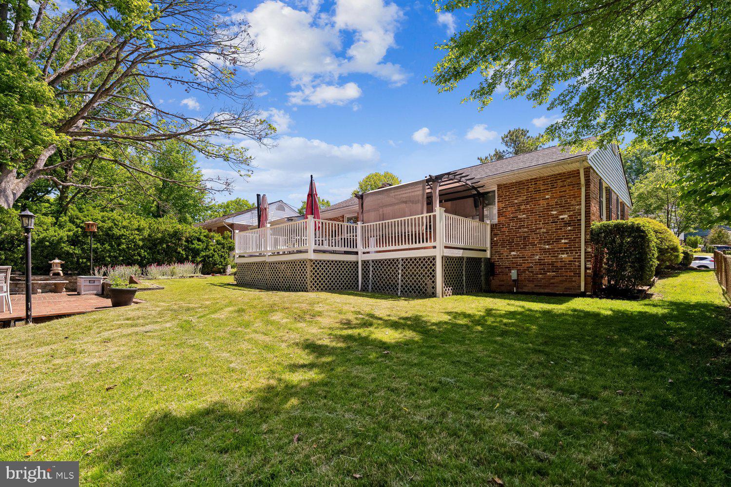 NEW CARROLLTON - Residential