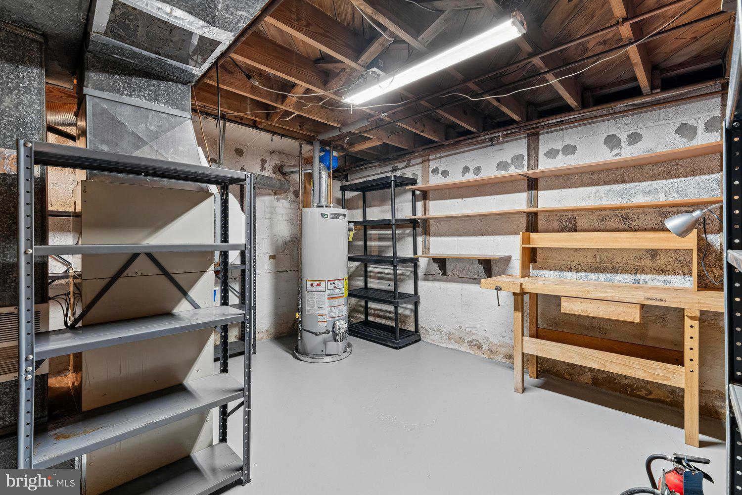 NEW CARROLLTON - Residential