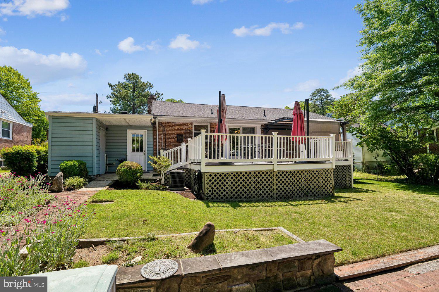 NEW CARROLLTON - Residential