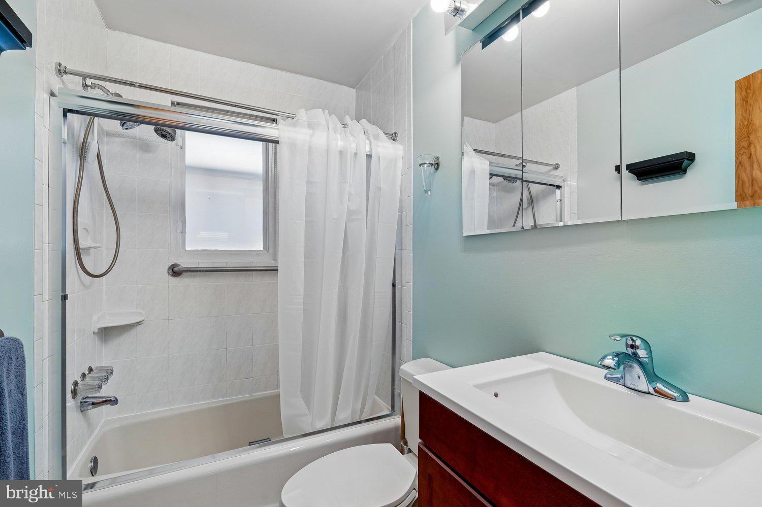 NEW CARROLLTON - Residential