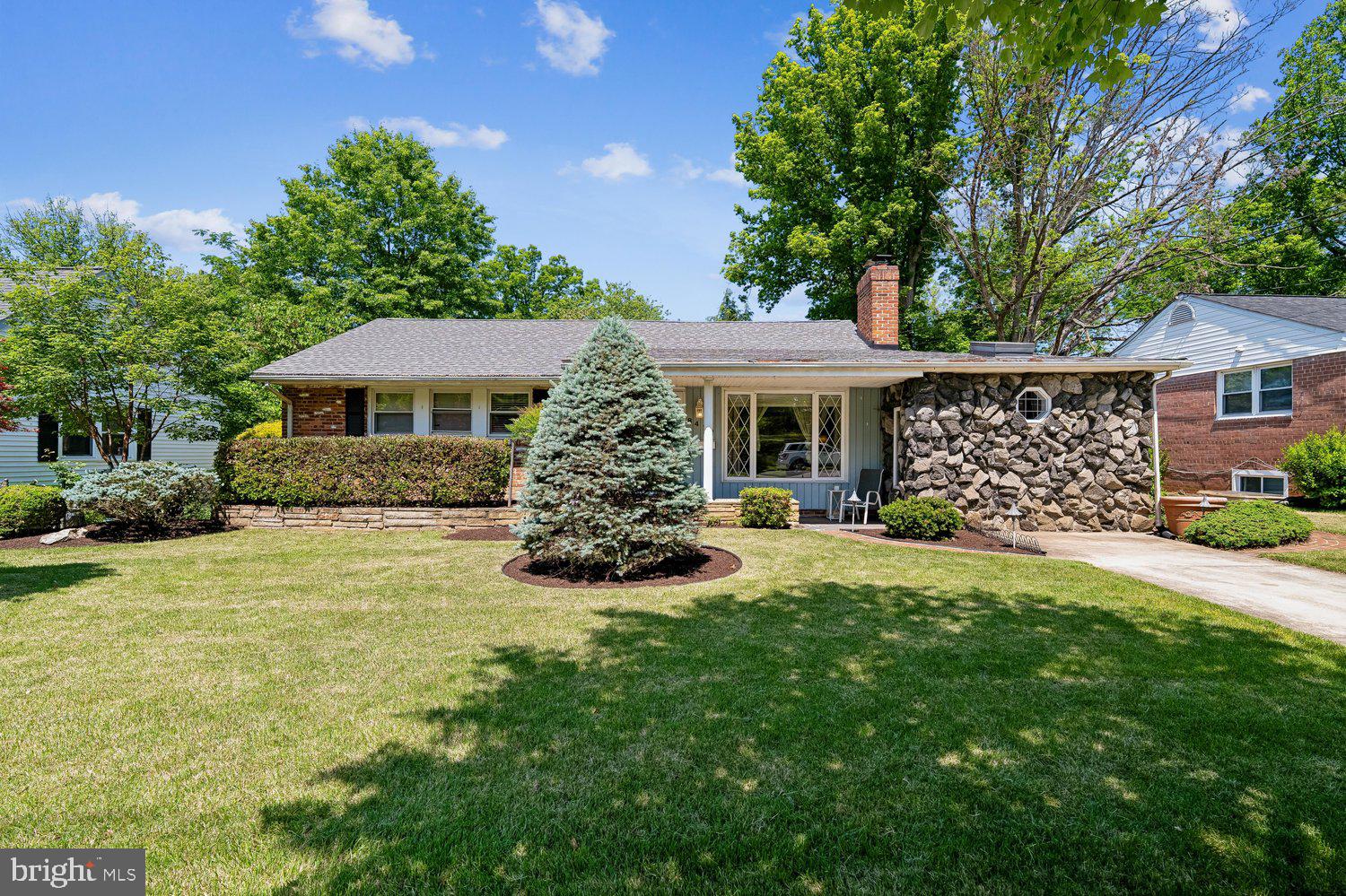 NEW CARROLLTON - Residential