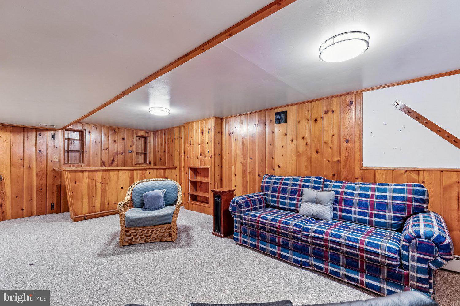 NEW CARROLLTON - Residential