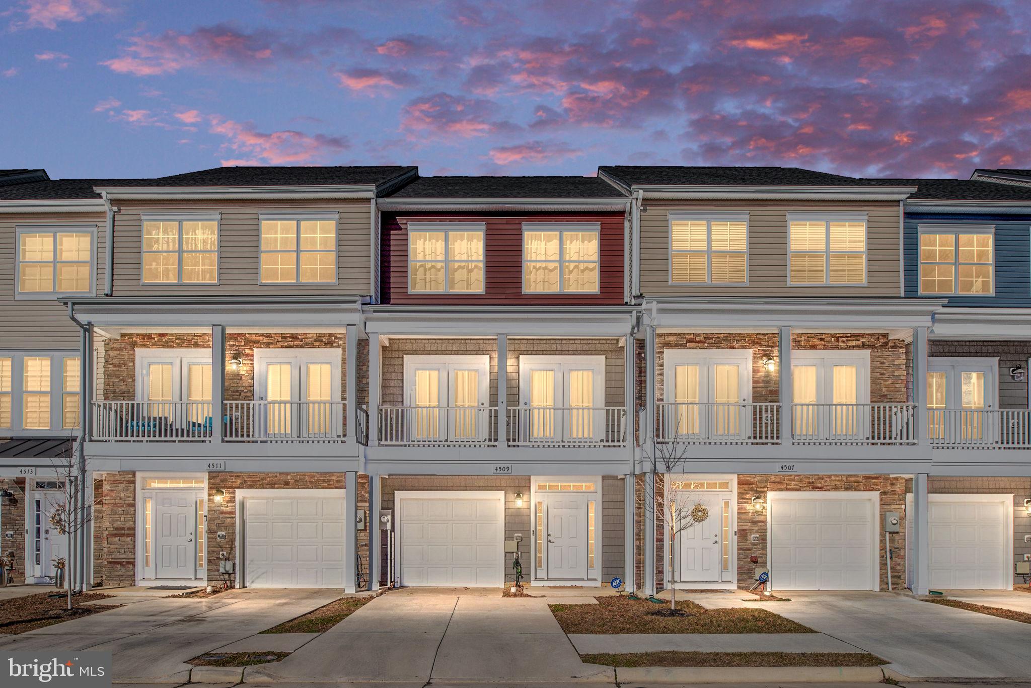 ROSELAND TOWNHOMES - Residential Lease