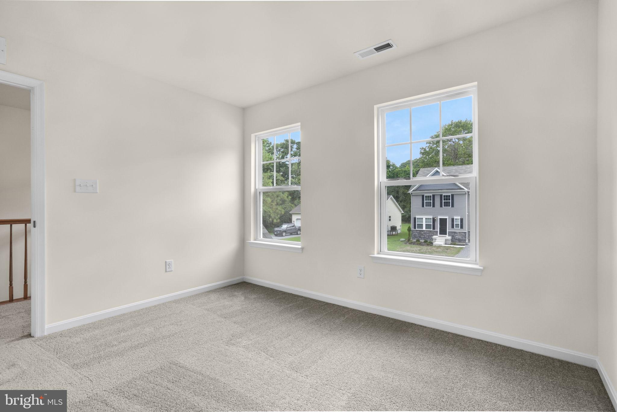 CAPTAIN'S COVE - Residential