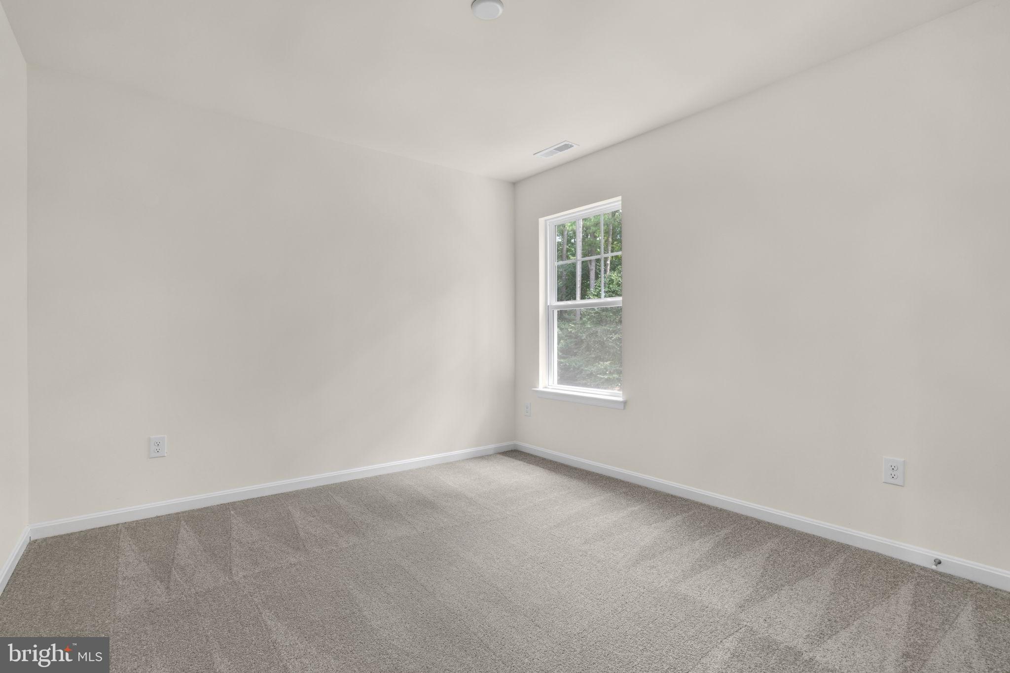 CAPTAIN'S COVE - Residential