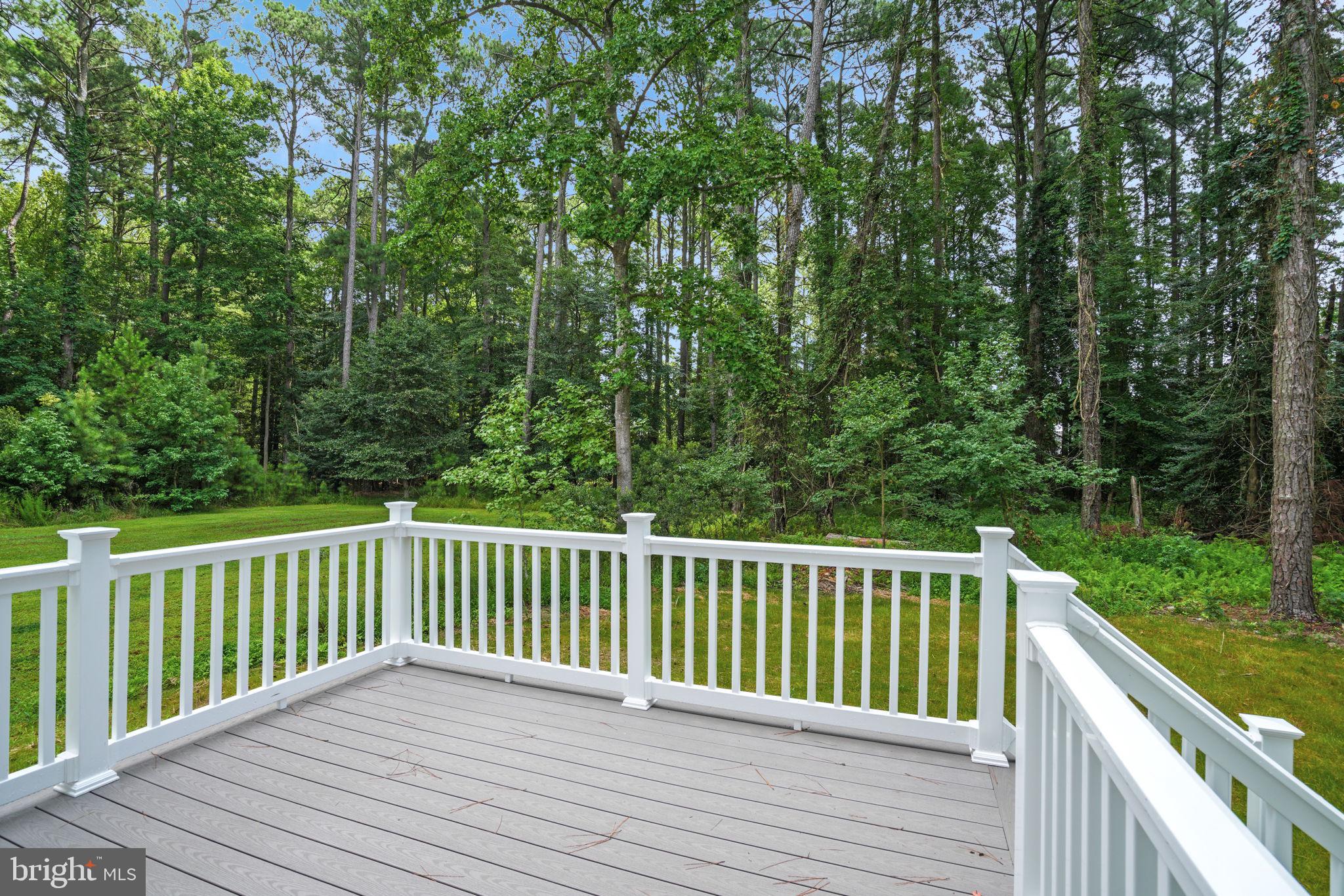 CAPTAIN'S COVE - Residential