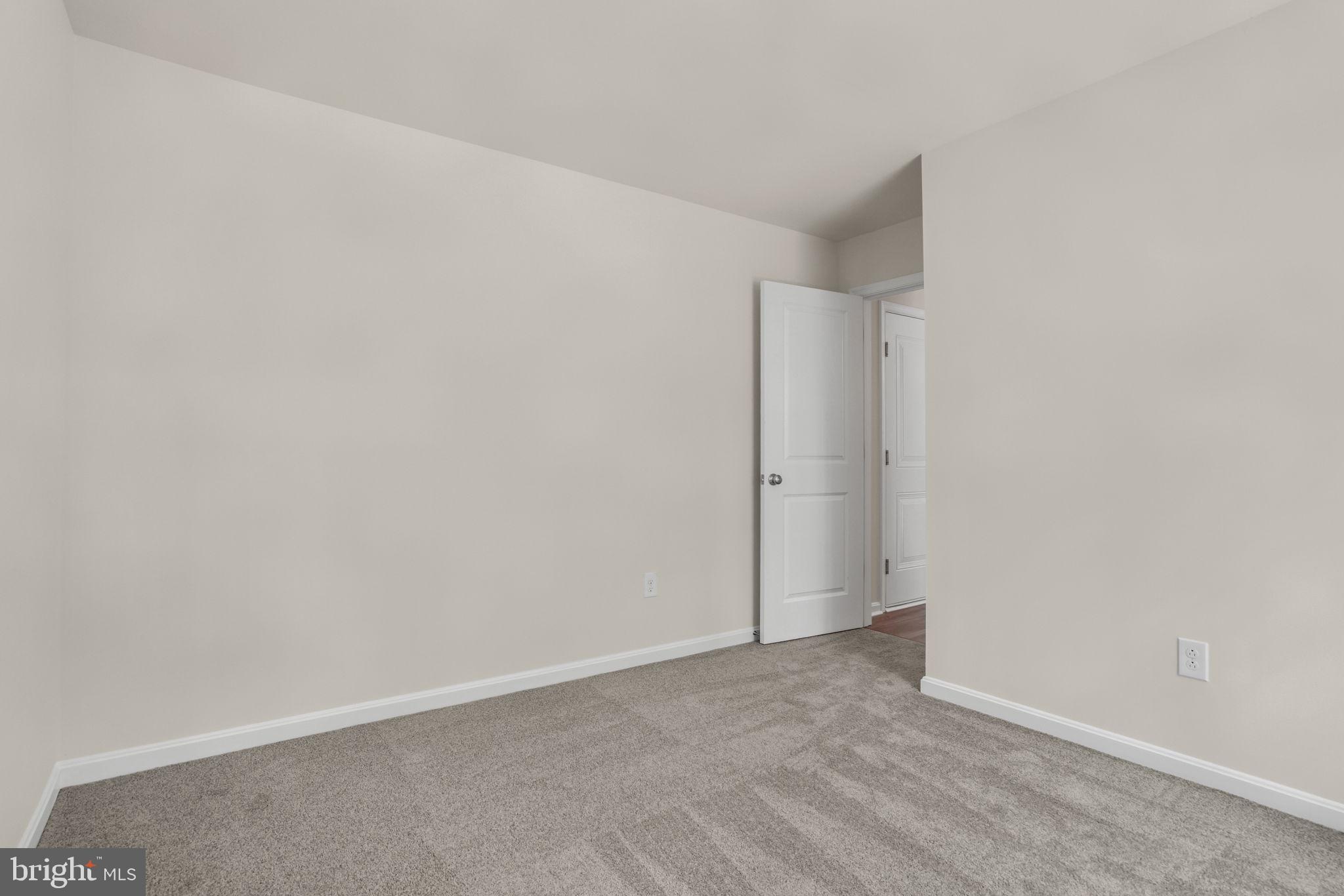 CAPTAIN'S COVE - Residential