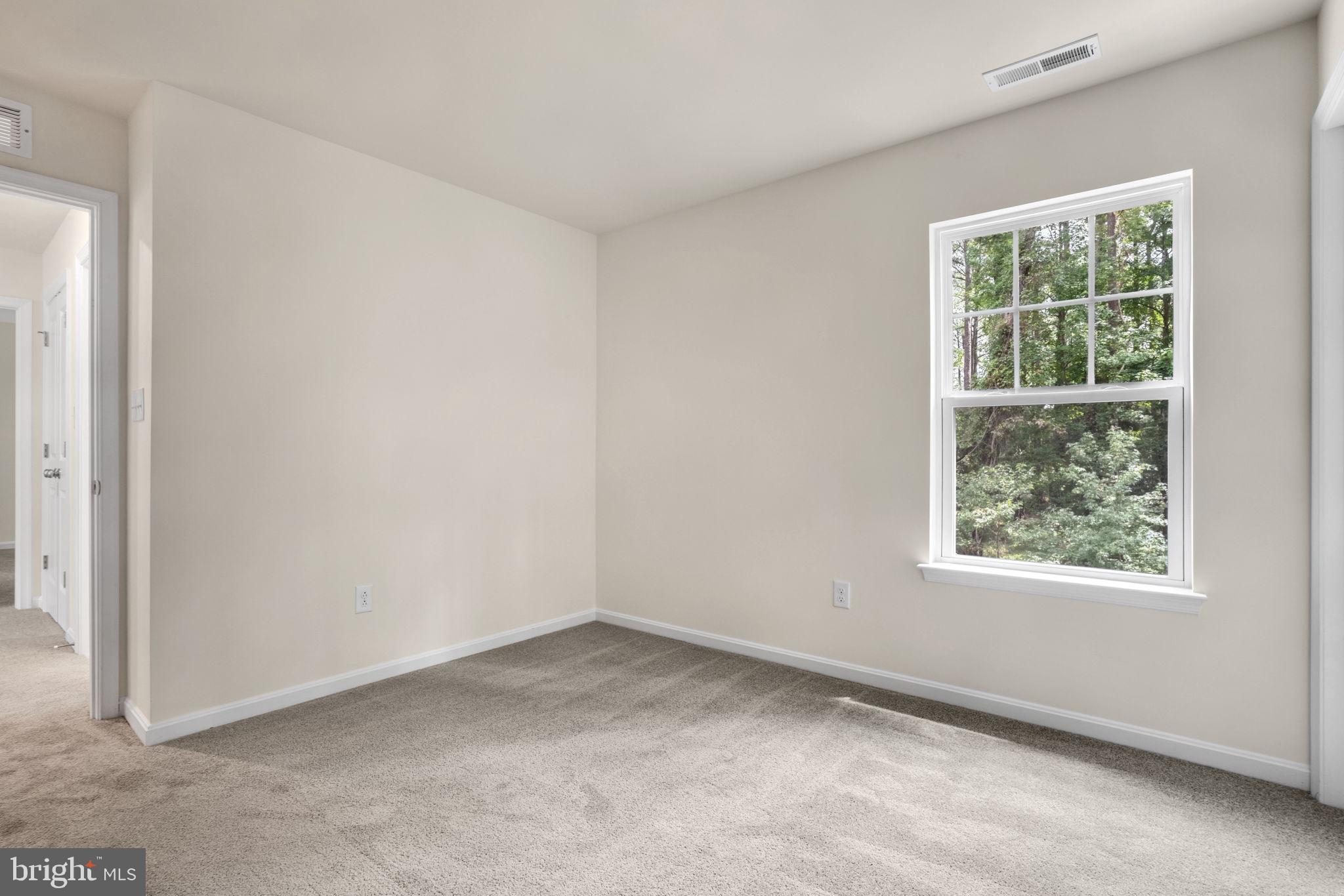 CAPTAIN'S COVE - Residential