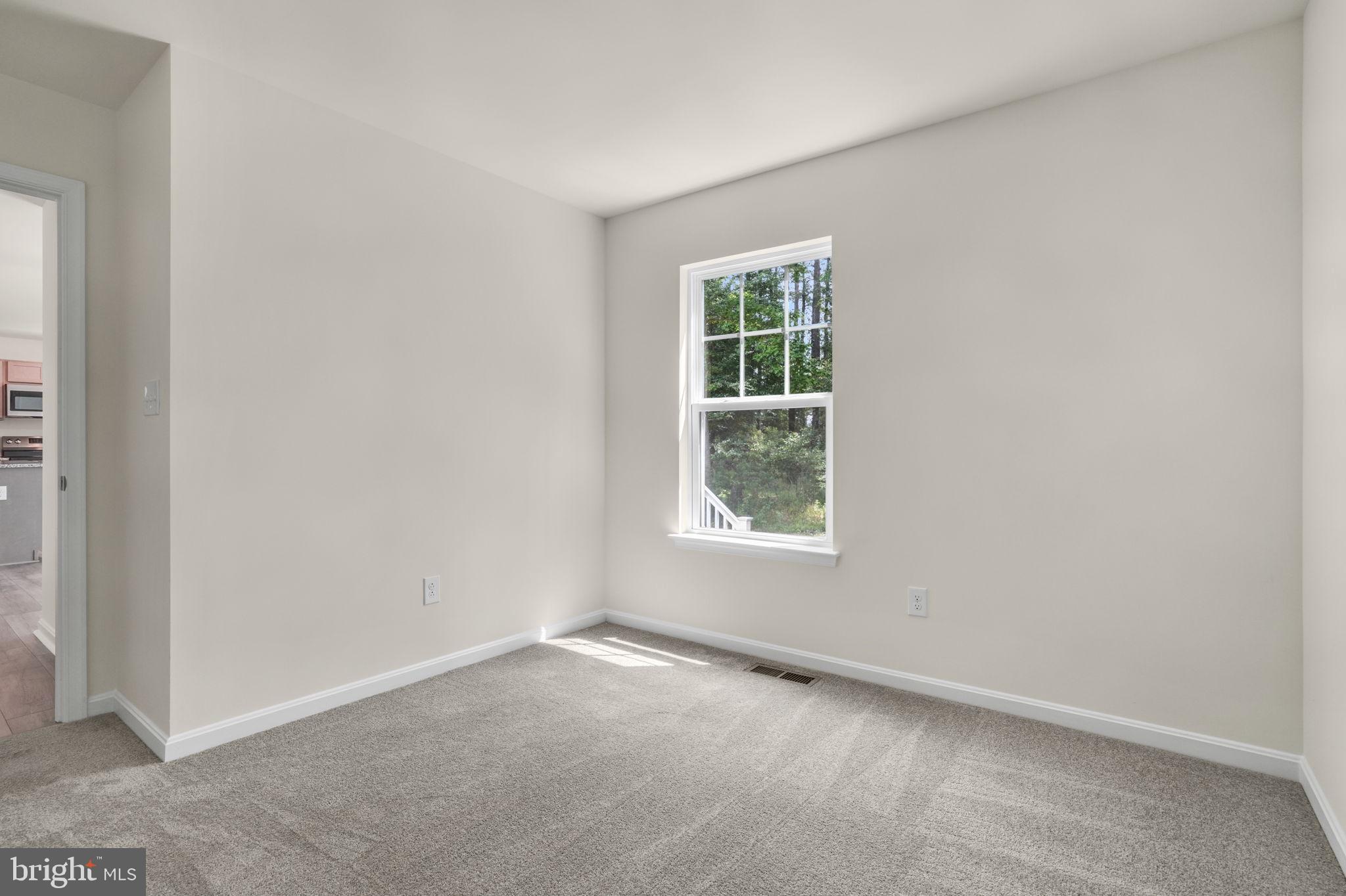 CAPTAIN'S COVE - Residential