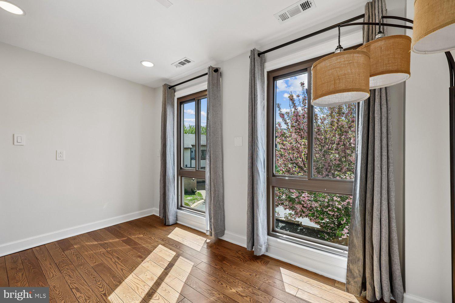 WALKERS RIDGE - Residential