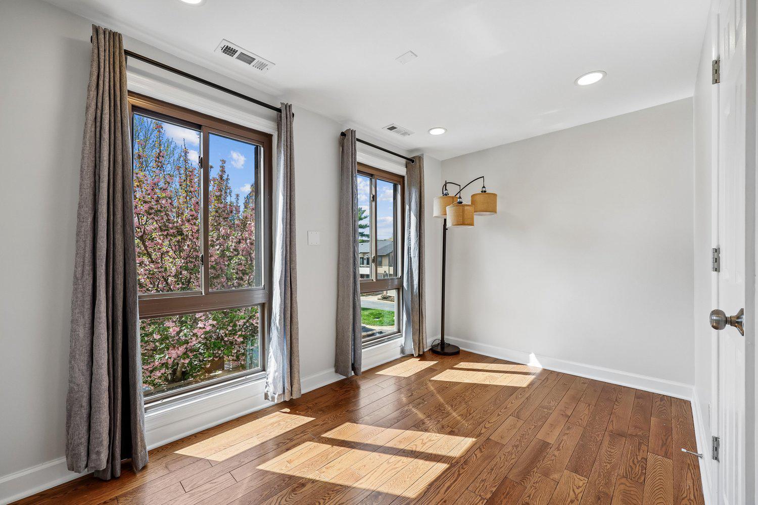 WALKERS RIDGE - Residential