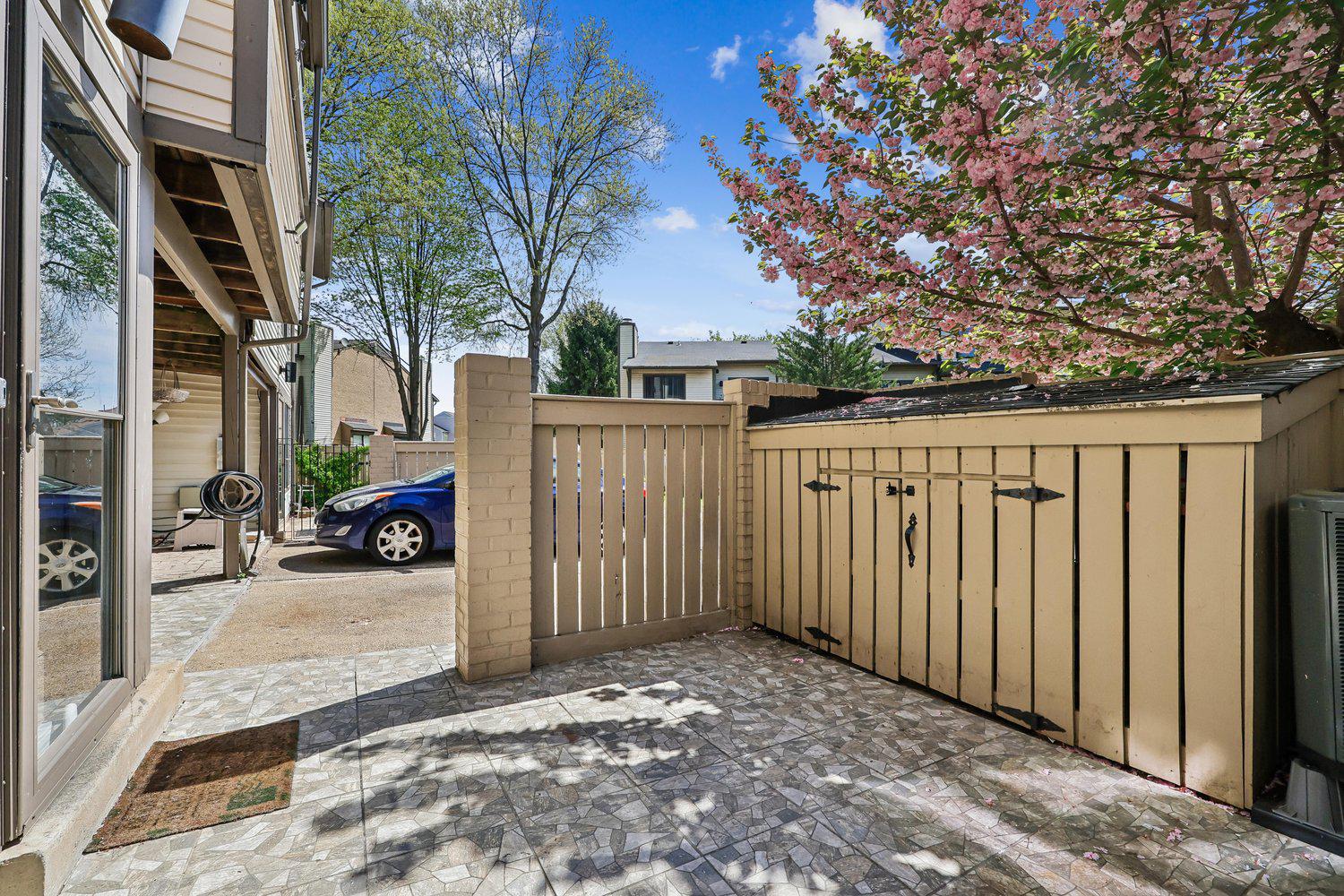 WALKERS RIDGE - Residential