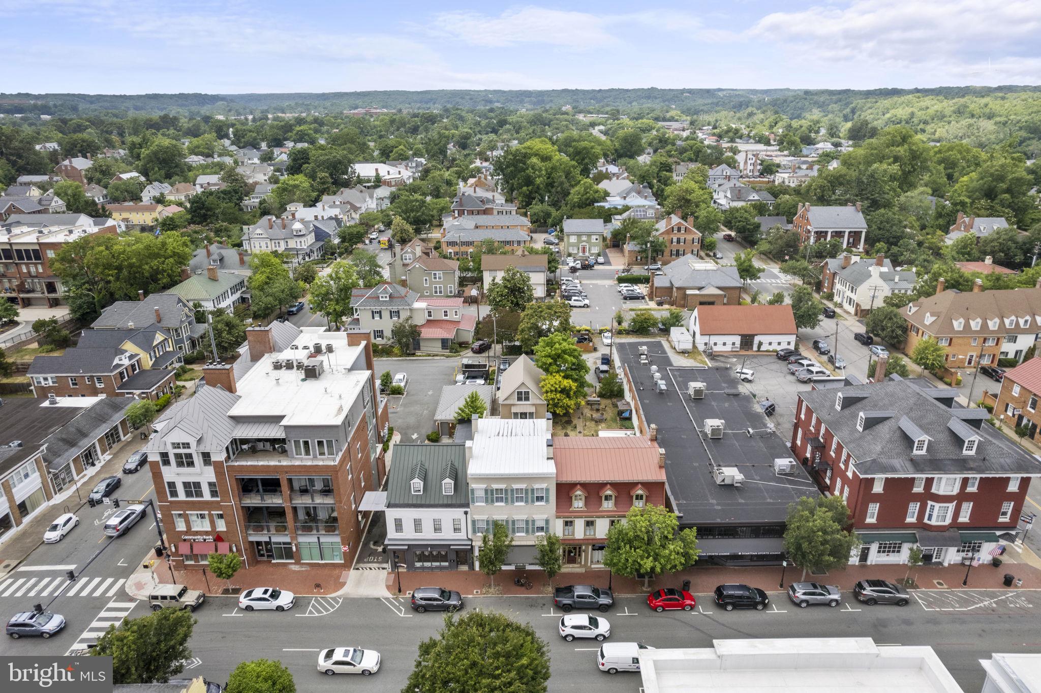 HISTORIC  DOWNTOWN FREDERICKSBURG - Residential
