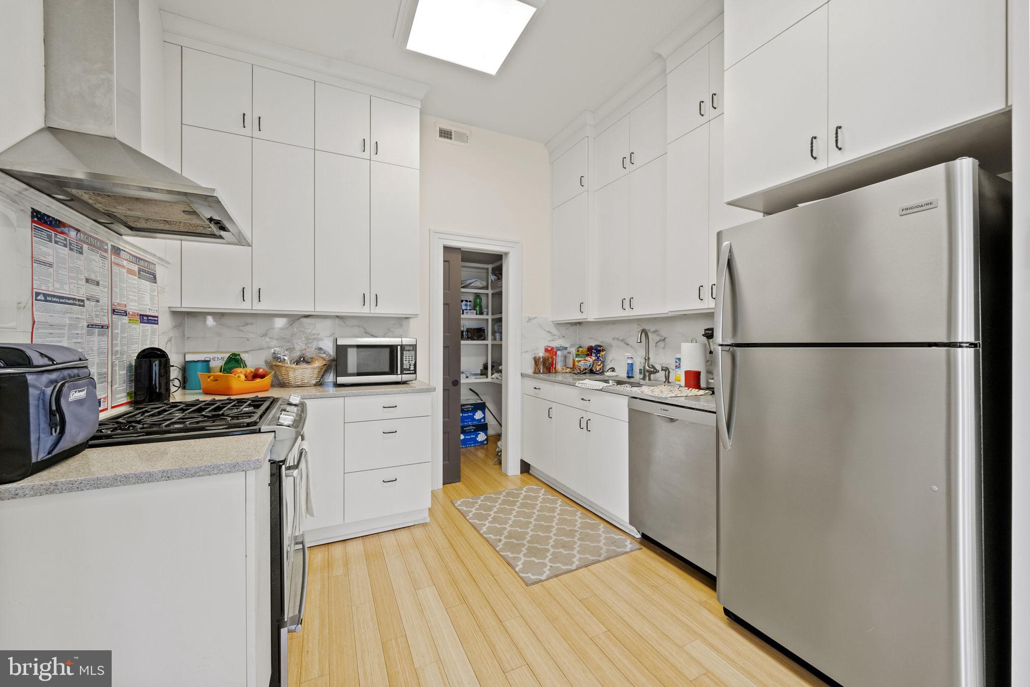 HISTORIC  DOWNTOWN FREDERICKSBURG - Residential